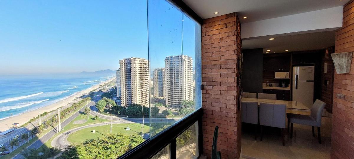 Vista Mar e Arquitetura Estilosa para suas ferias de luxo B11-009