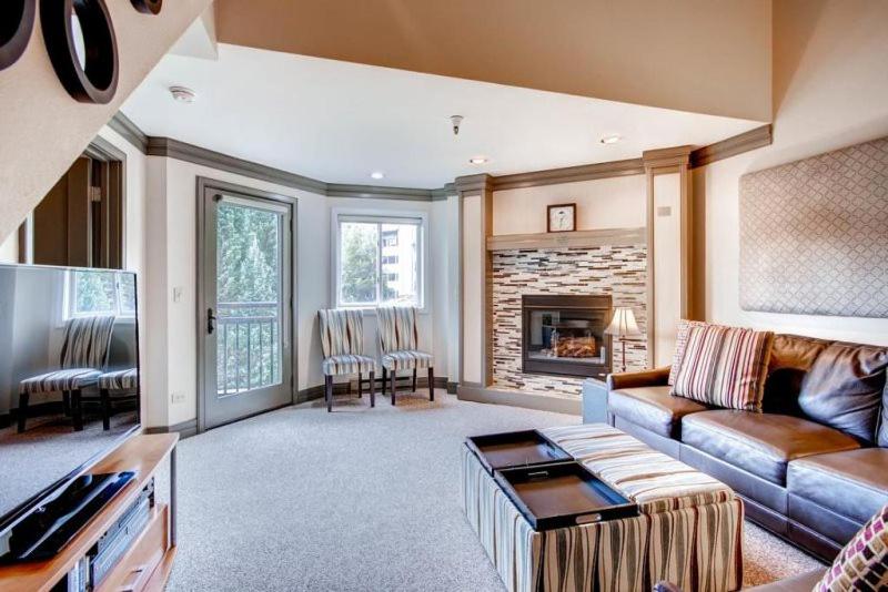 4 Bedroom Ski In, Ski Out Mountain Vacation Rental Located Next To Historic Main Street In Downtown Breckenridge view 3