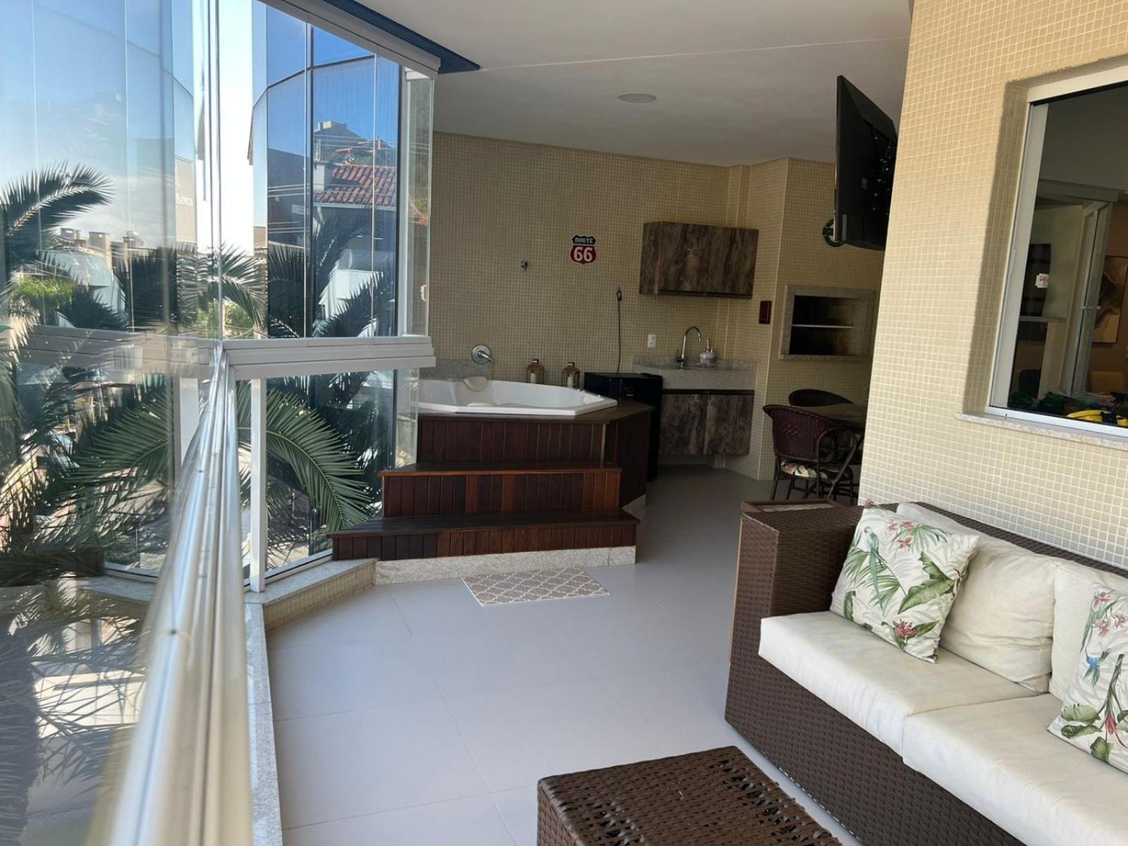 1072 - Apartamento 3 suítes Alto Padrão com SPA na Praia de Bombinhas view 4