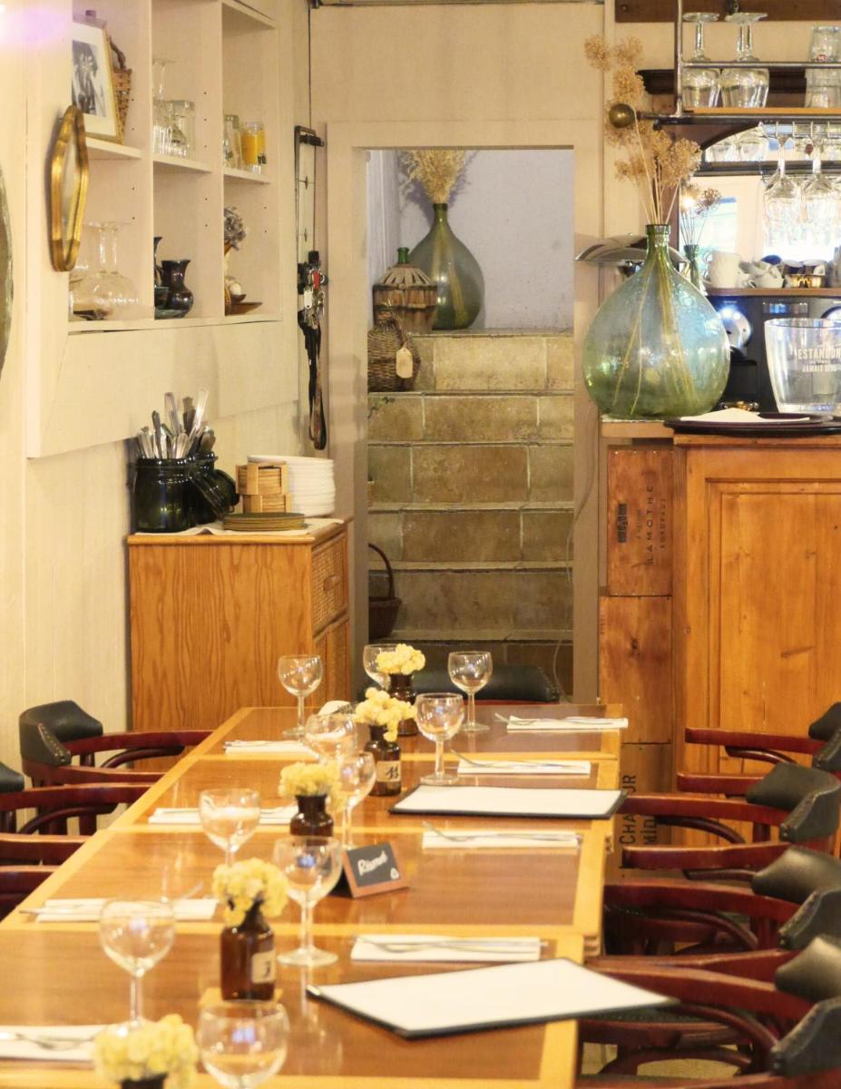 restaurant