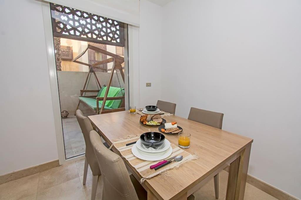 Nayah Stays, Beautiful 3-bedroom vacation home view 5