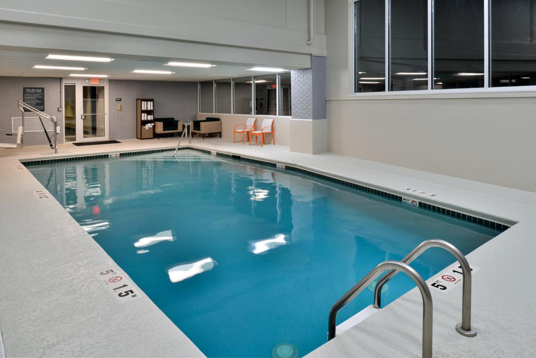 Holiday Inn Hotel Suites Overland Park-Convention Center, an IHG Hotel - Property Image 46