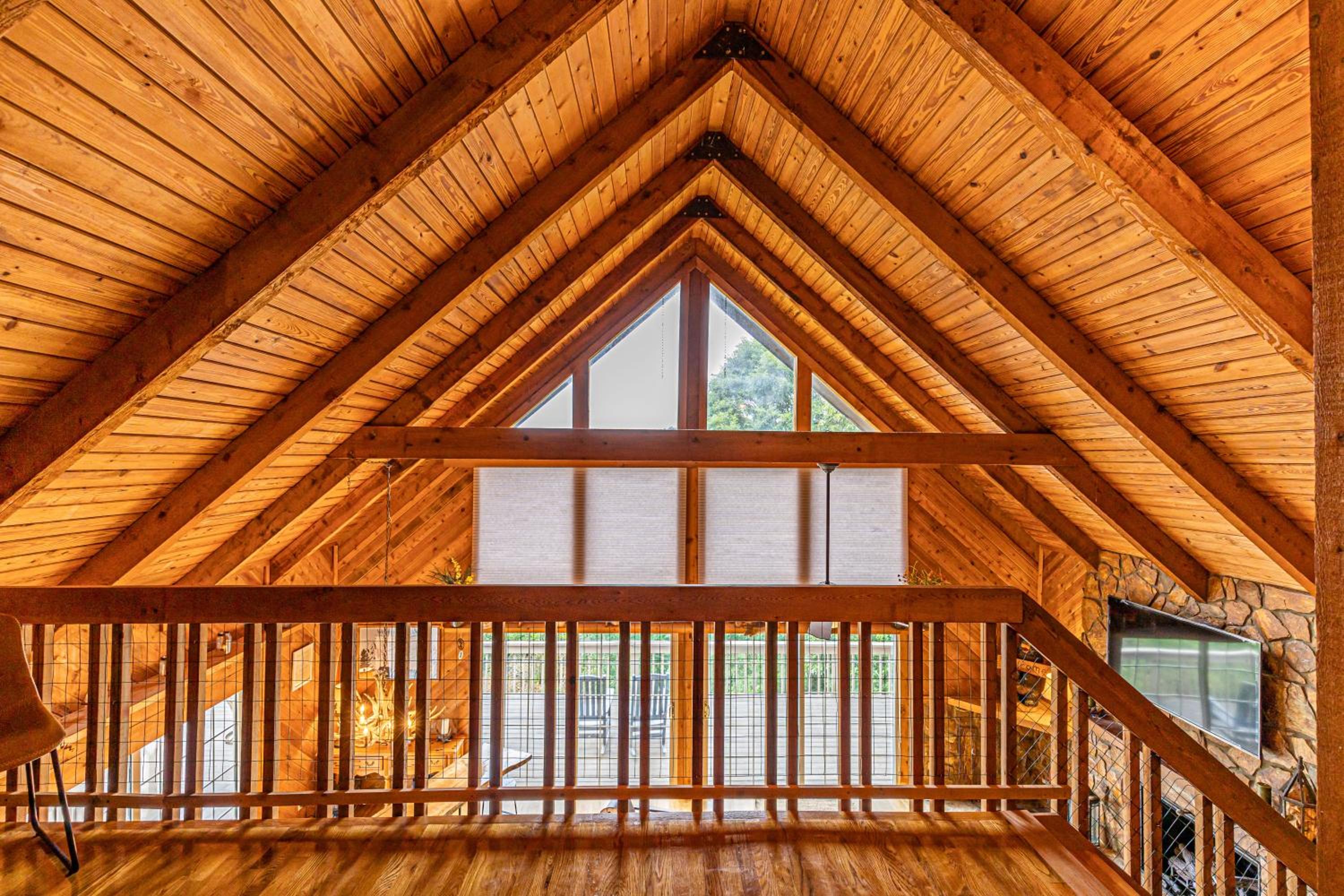 Sky Bear Lodge at Three Little Bears Retreat view 3