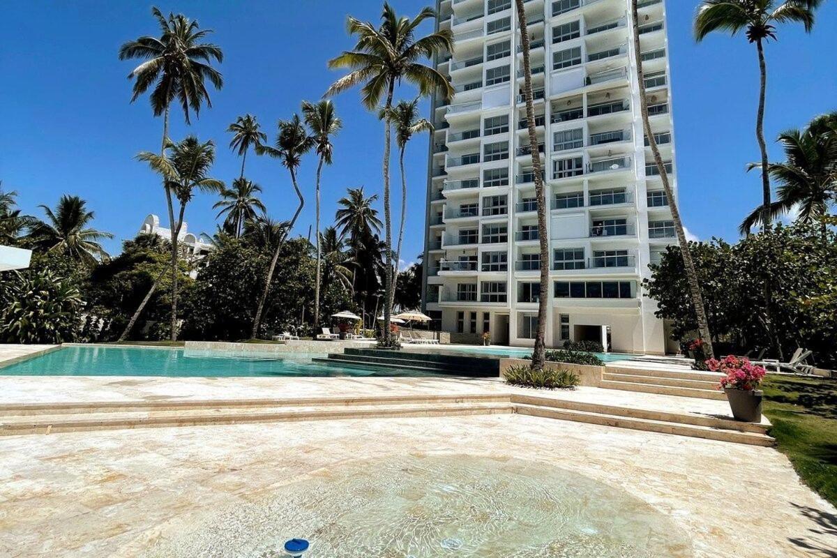 Aquarella Beachfront 2BR Sunset Juan Dolio view 3