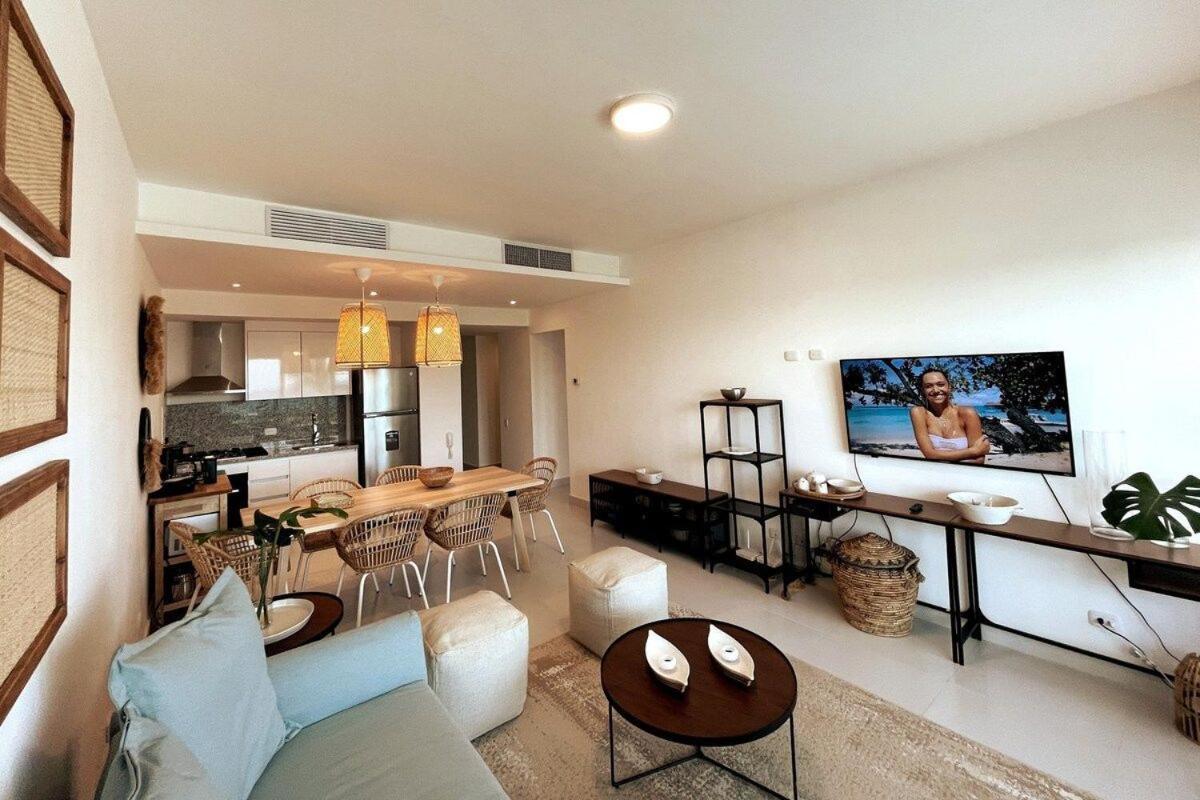 Aquarella Beachfront 2BR Sunset Juan Dolio view 5