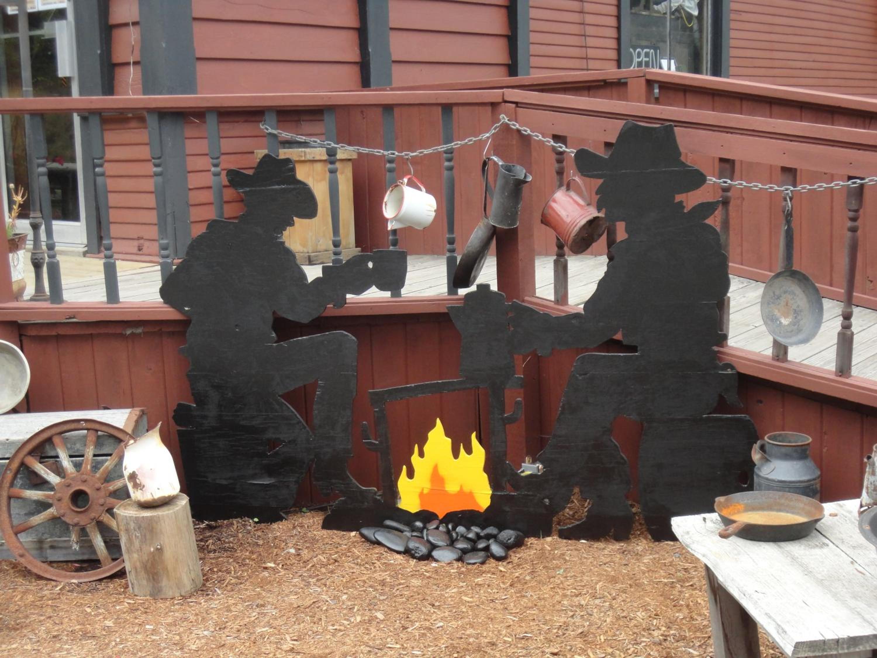 Old Towne Inne Chuckwagon Bar & Grill