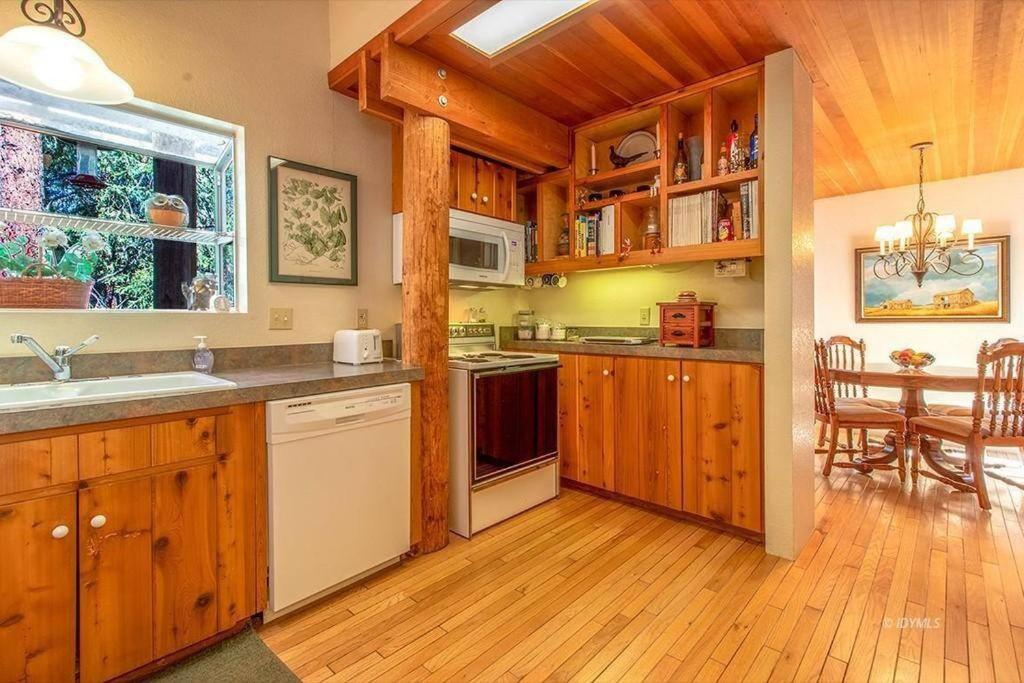 CASA de los ARBOLES! Delight & Solitude Abound! view 5