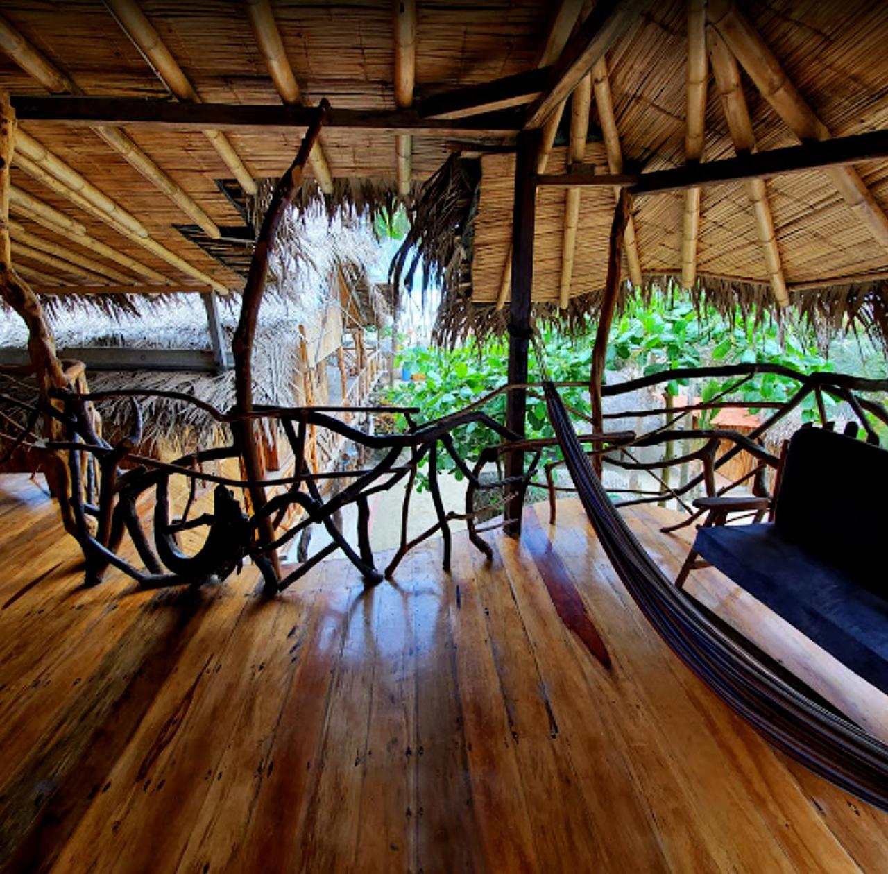 Hostal Olmito Canoa