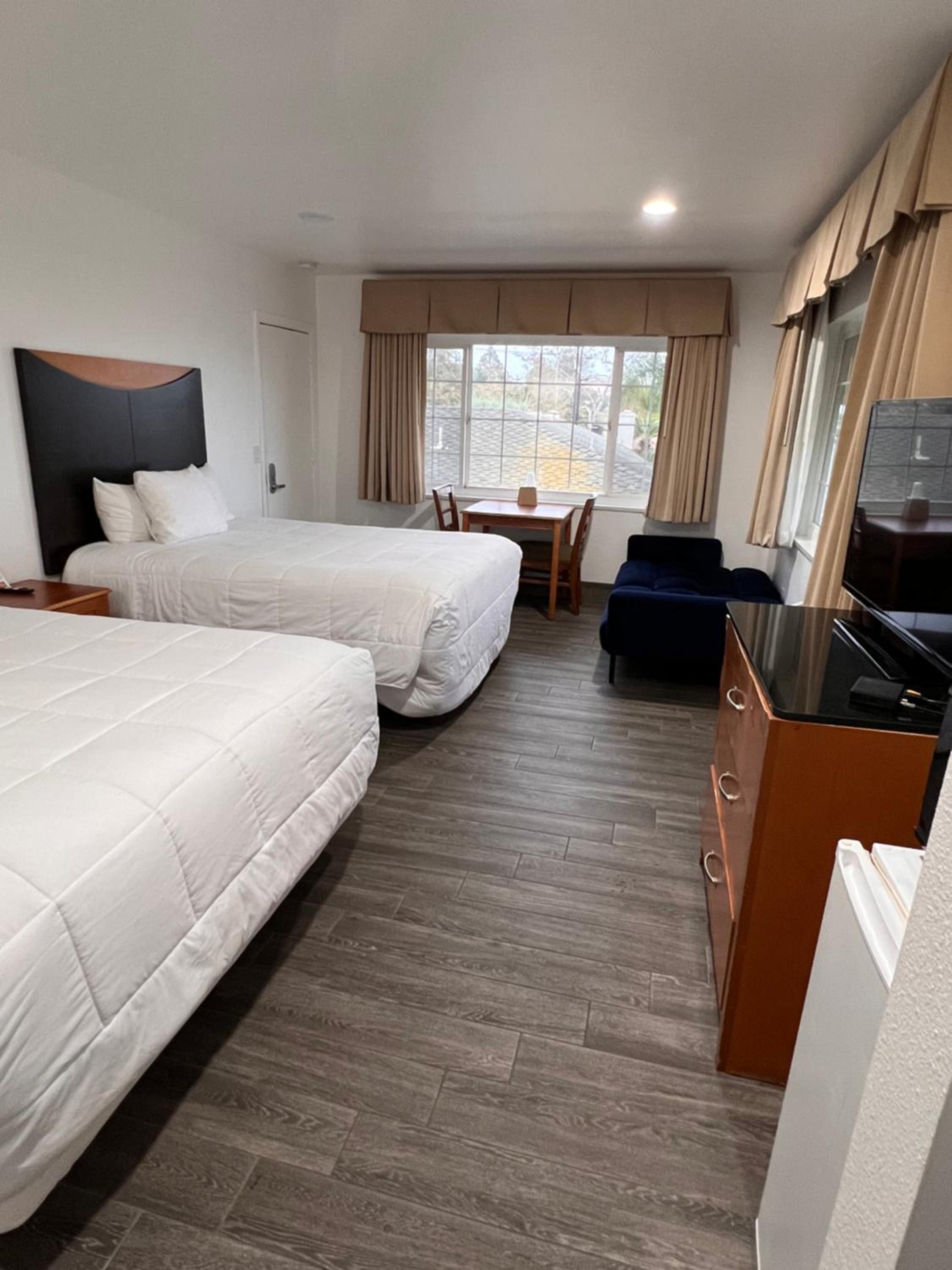 Town and Country Inn