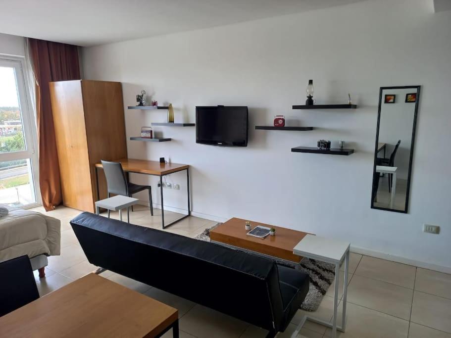 Condominios W Nordelta Bahia,Tigre,Piscina con arancel, Parking