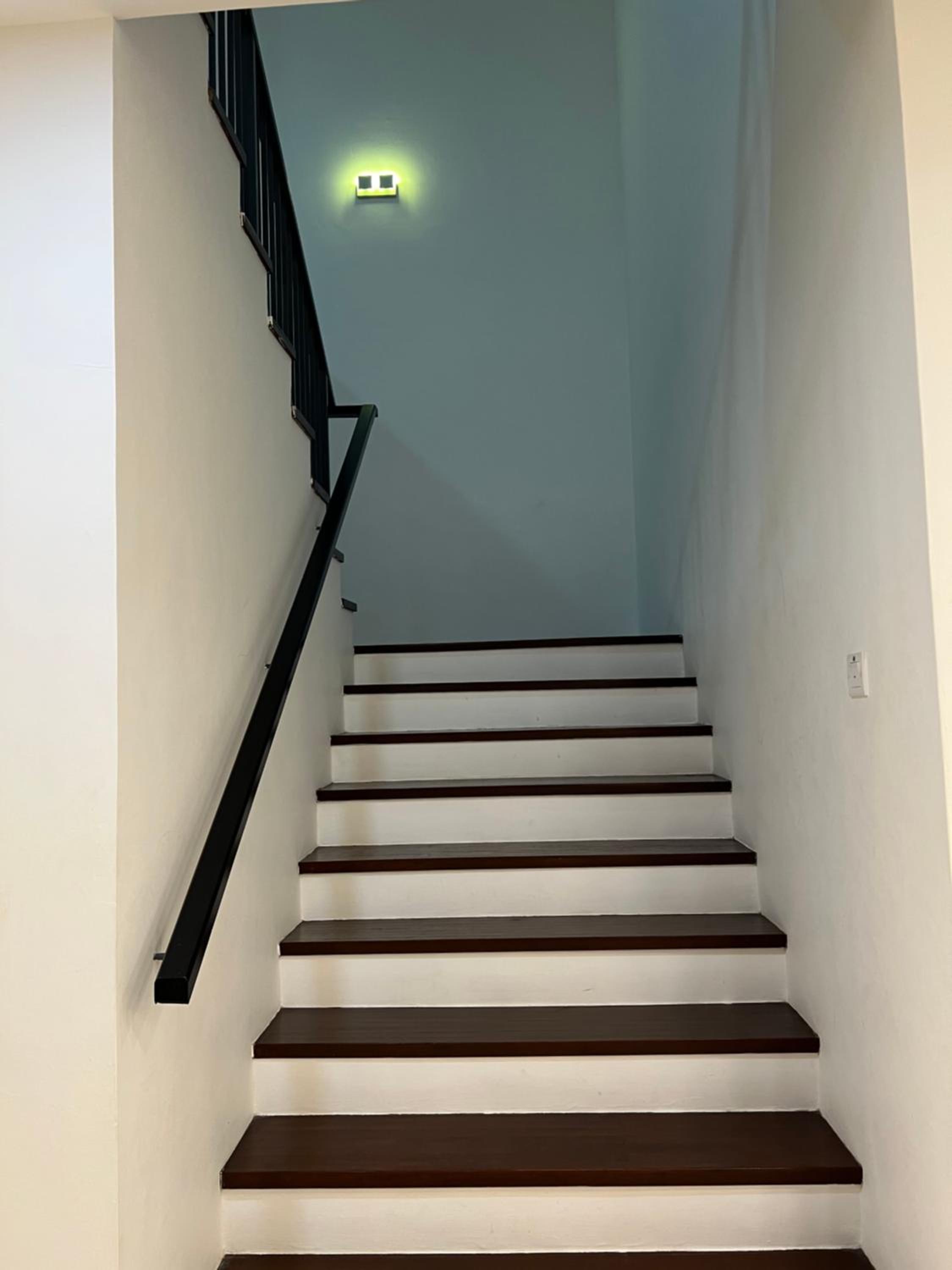 4 bedrooms (private bathroom) Perdana Hill Villa photo 3