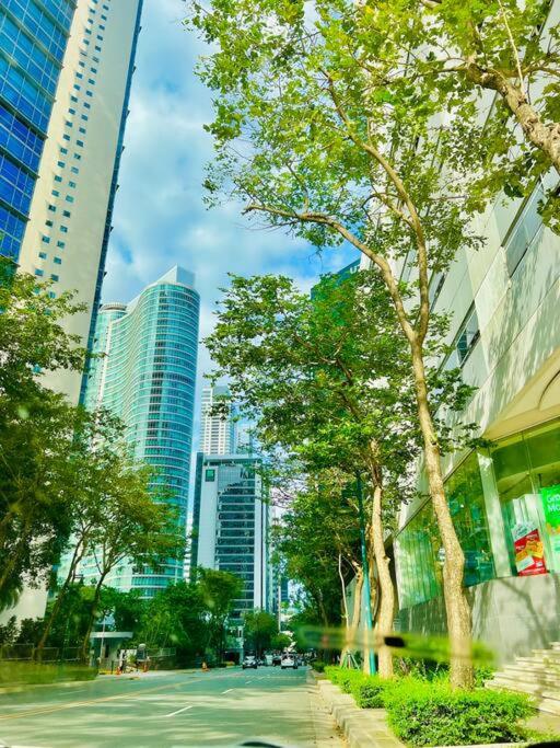 Pool x City View 2 Bed room Loft with Wifi & Netflix view 5