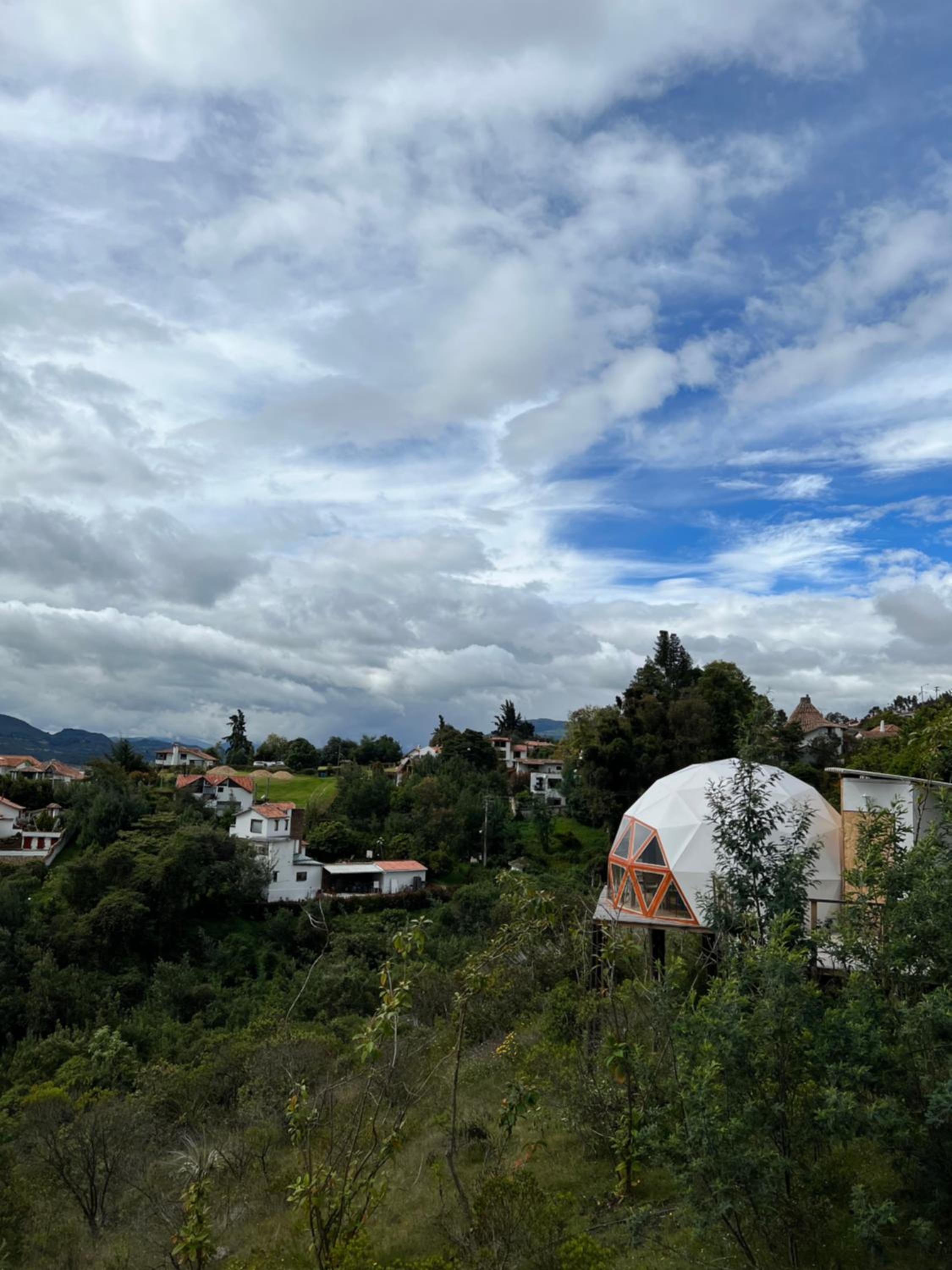 Hotel Glamping Vista Lago Guatavita - Image 1