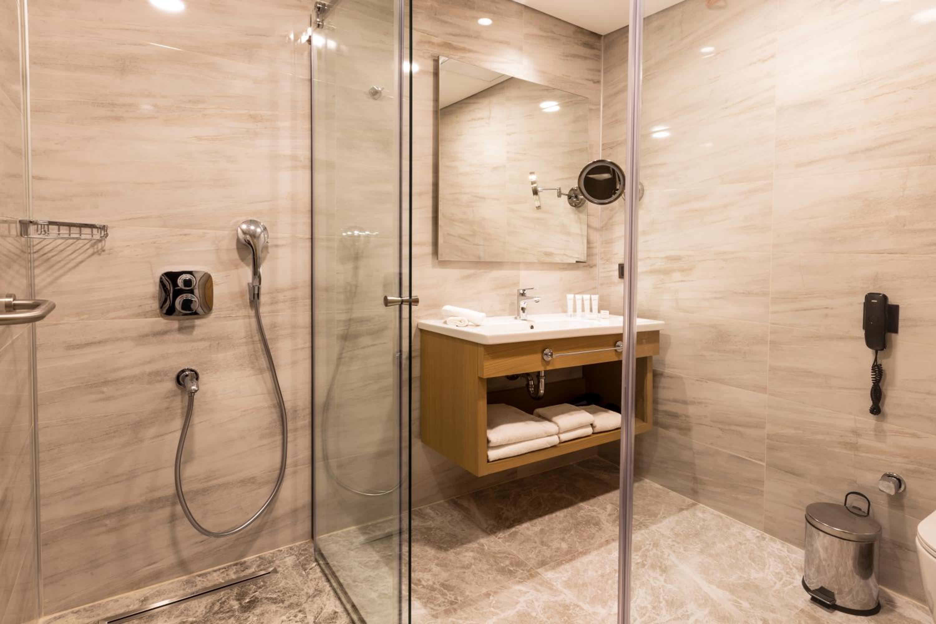 Radisson Otel İstanbul Harbiye - Image 62