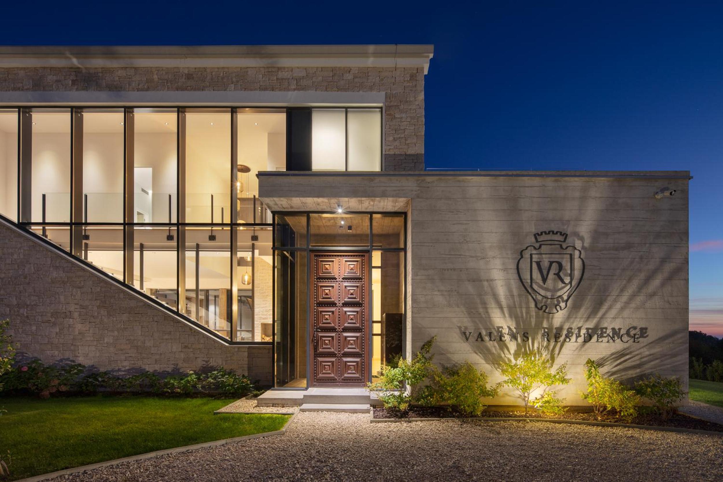Valens Residence