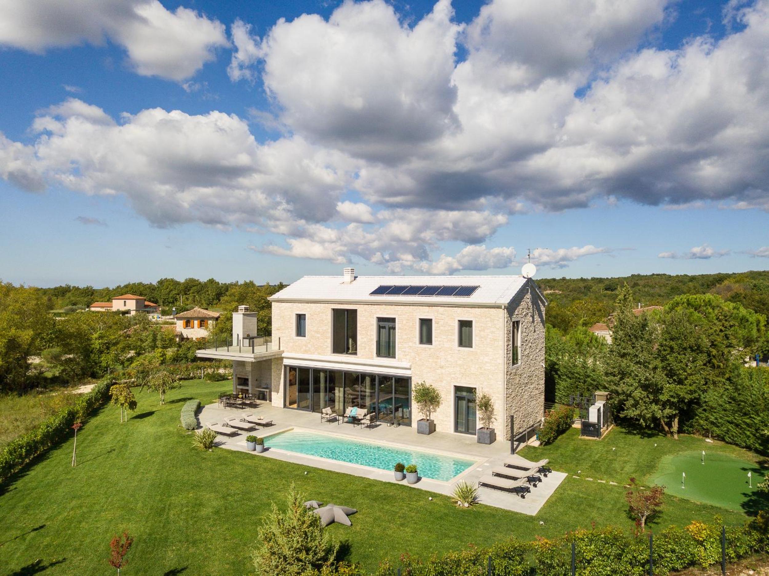 Valens Residence