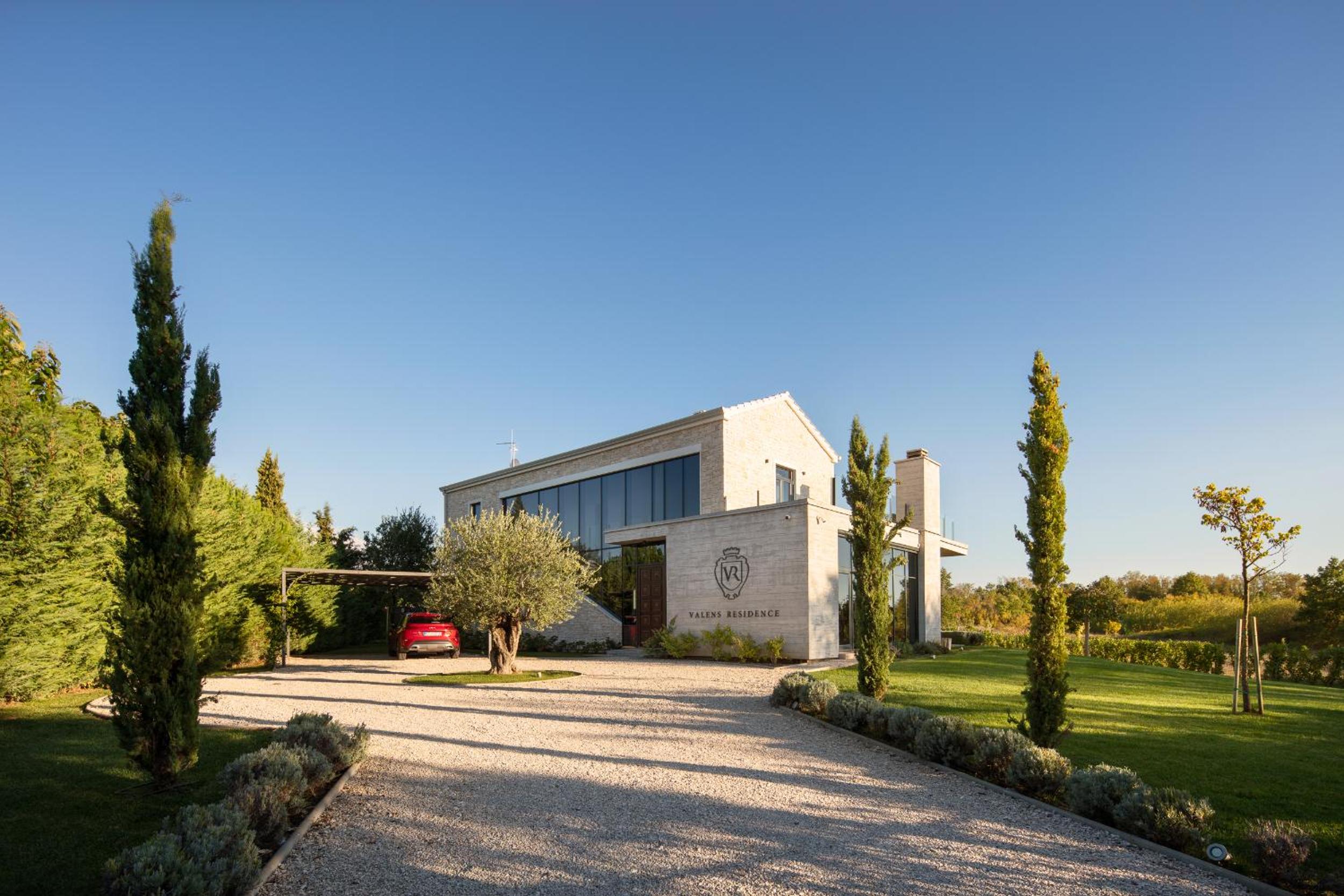 Valens Residence
