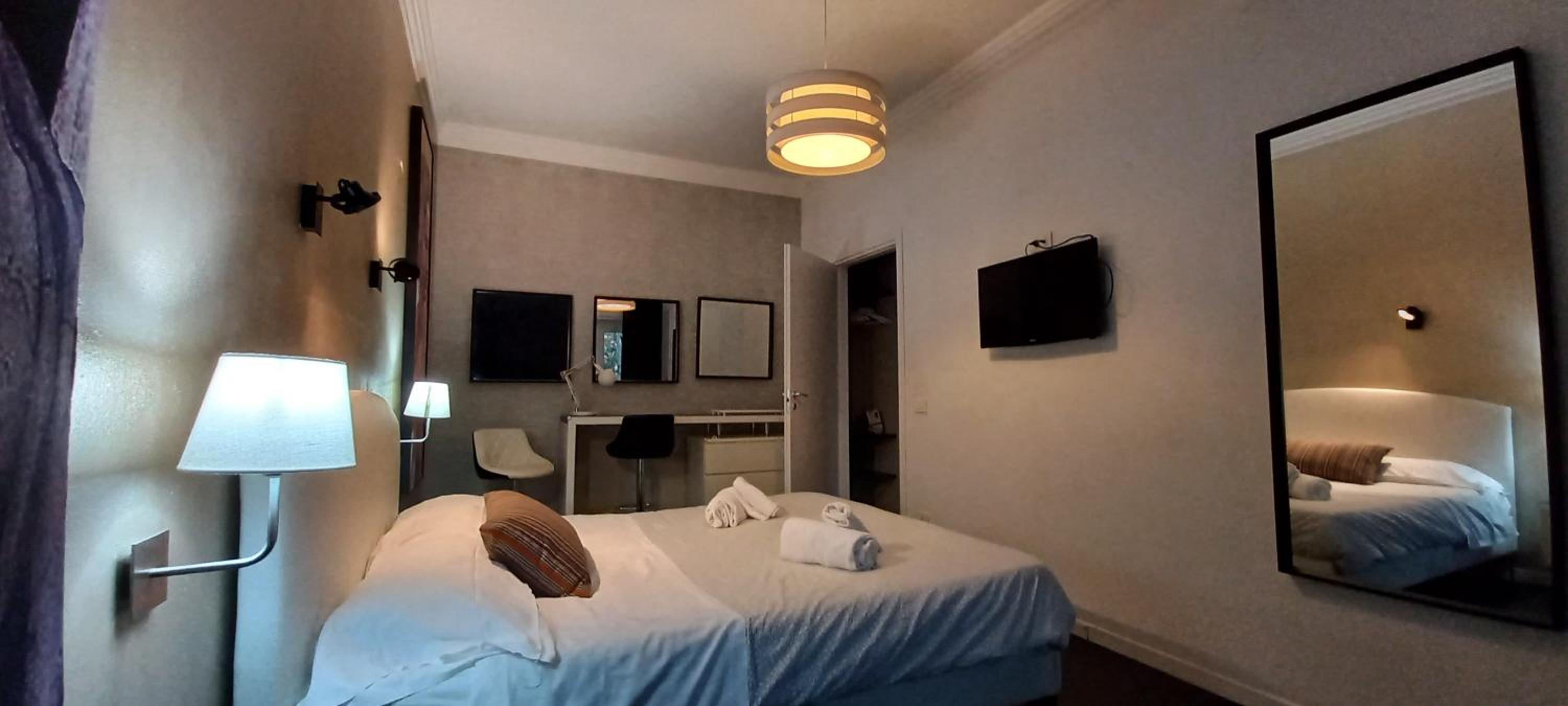 hotel room