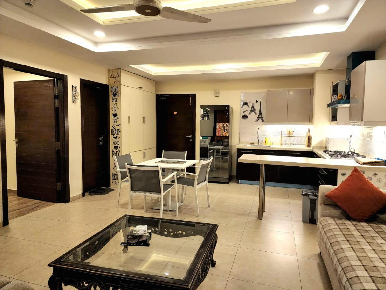Bright & Beautiful 1 Bed Apt In Bahria Town view 3