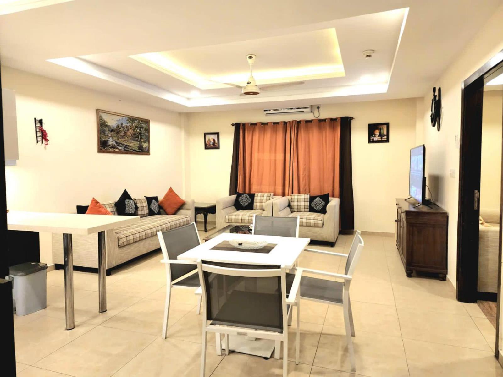 Bright & Beautiful 1 Bed Apt In Bahria Town view 4