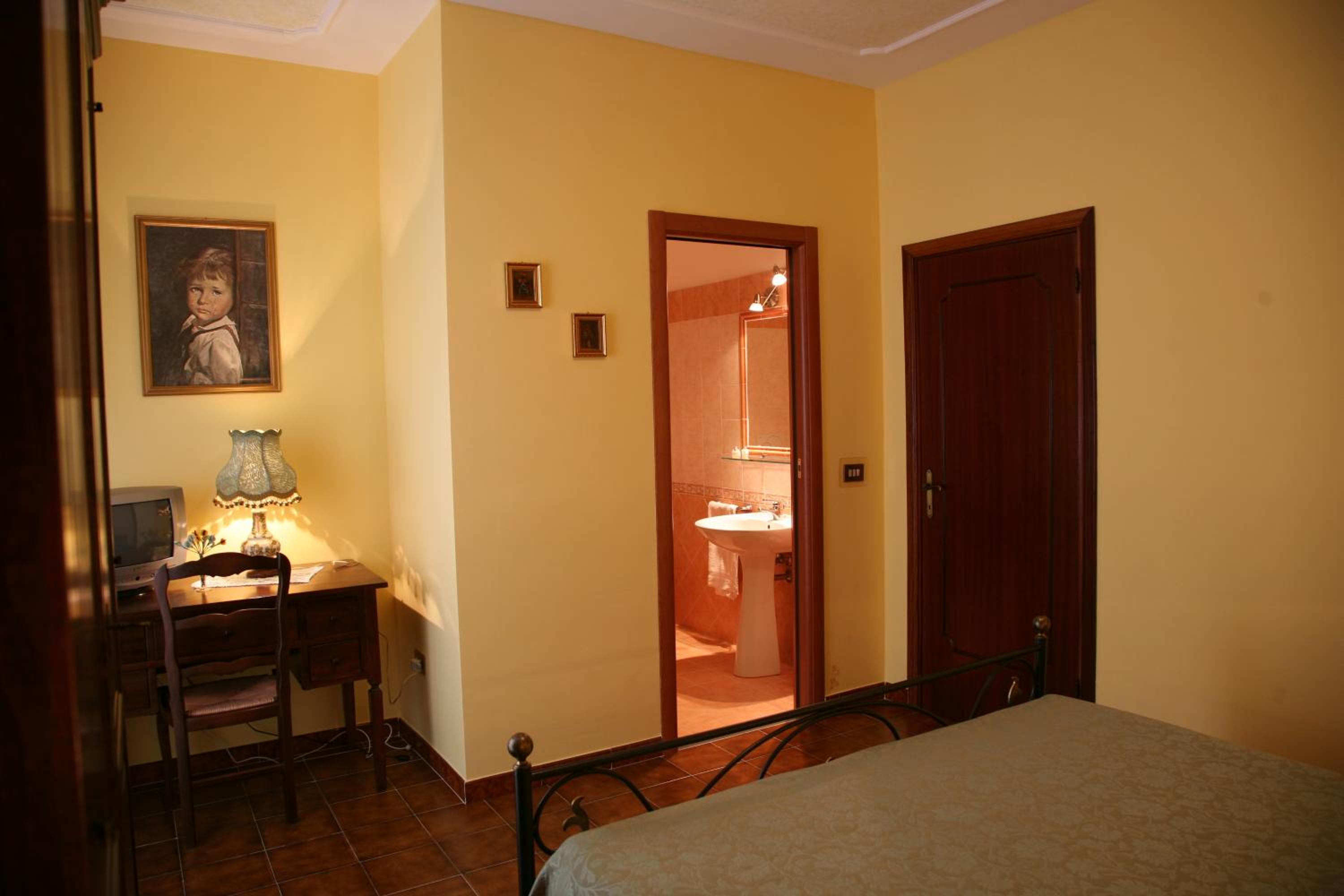 Photo 29