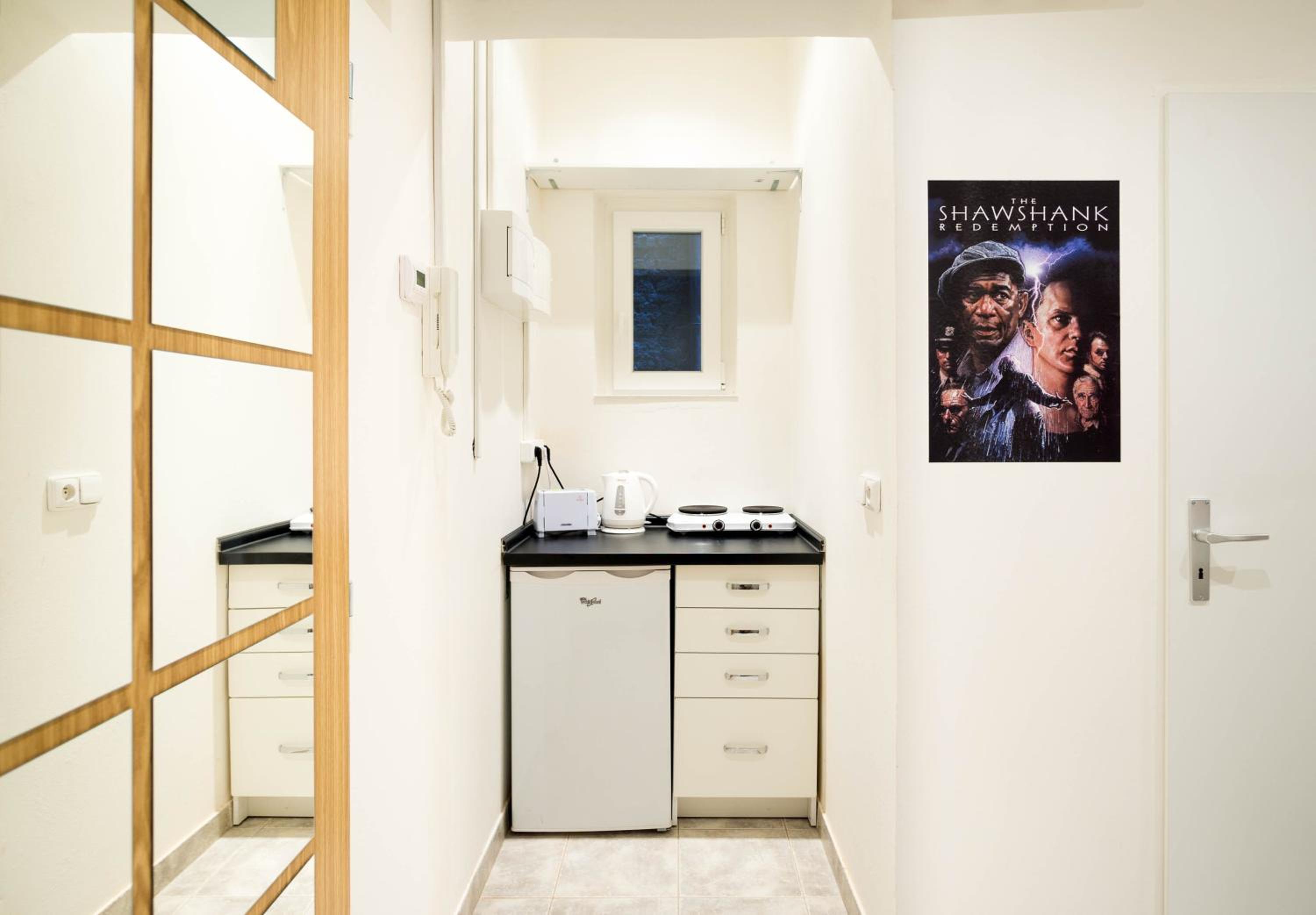 Prison Apartment - Get locked up in centre of Prague