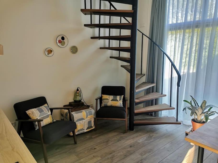 Volledig gerenoveerde luxe gastsuite met ontbijt