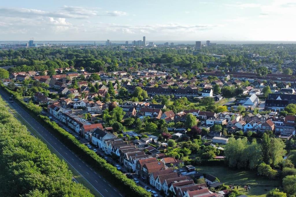 Volledig gerenoveerde luxe gastsuite met ontbijt