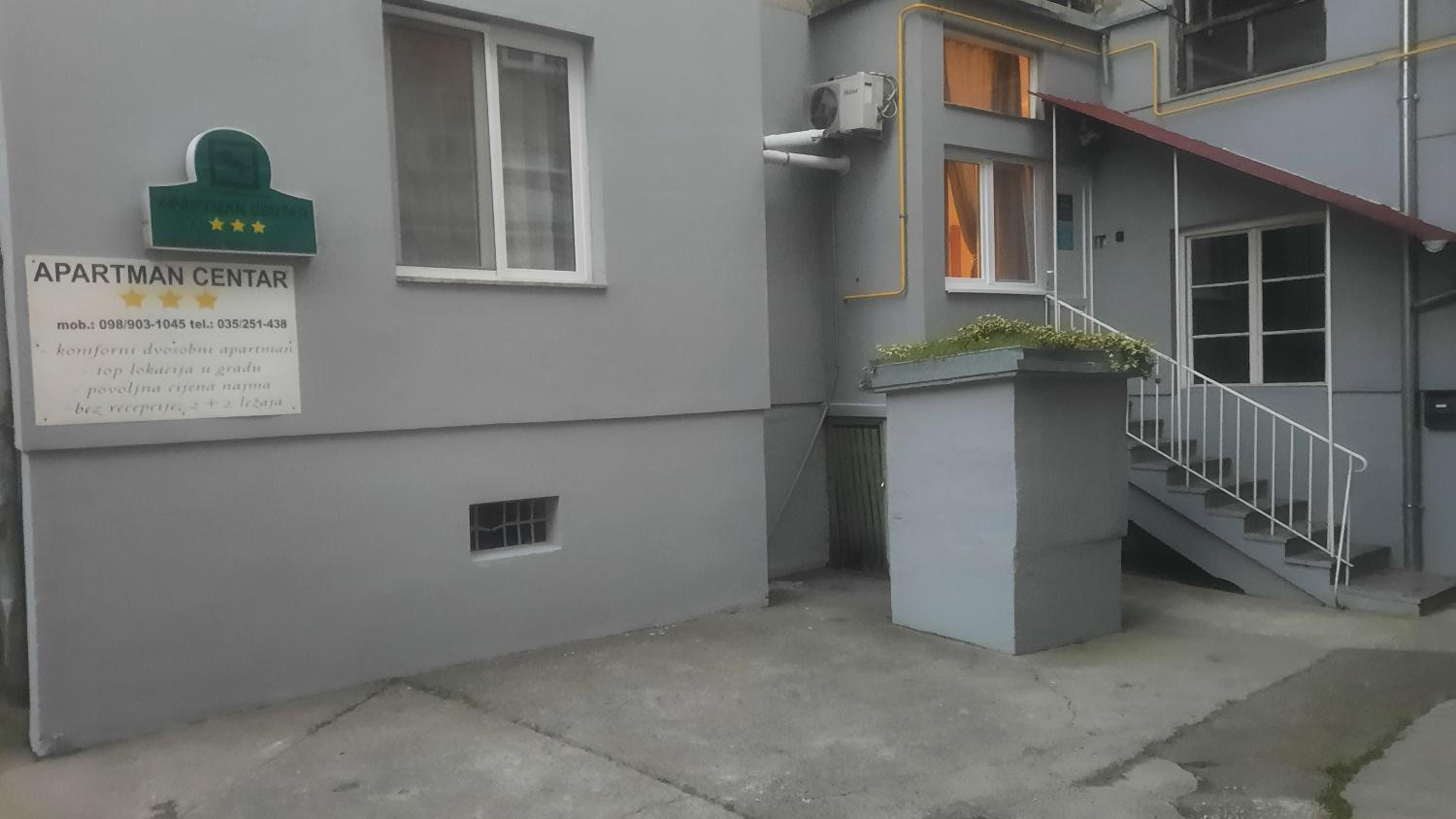 Hotel Apartment Centar - Image 1