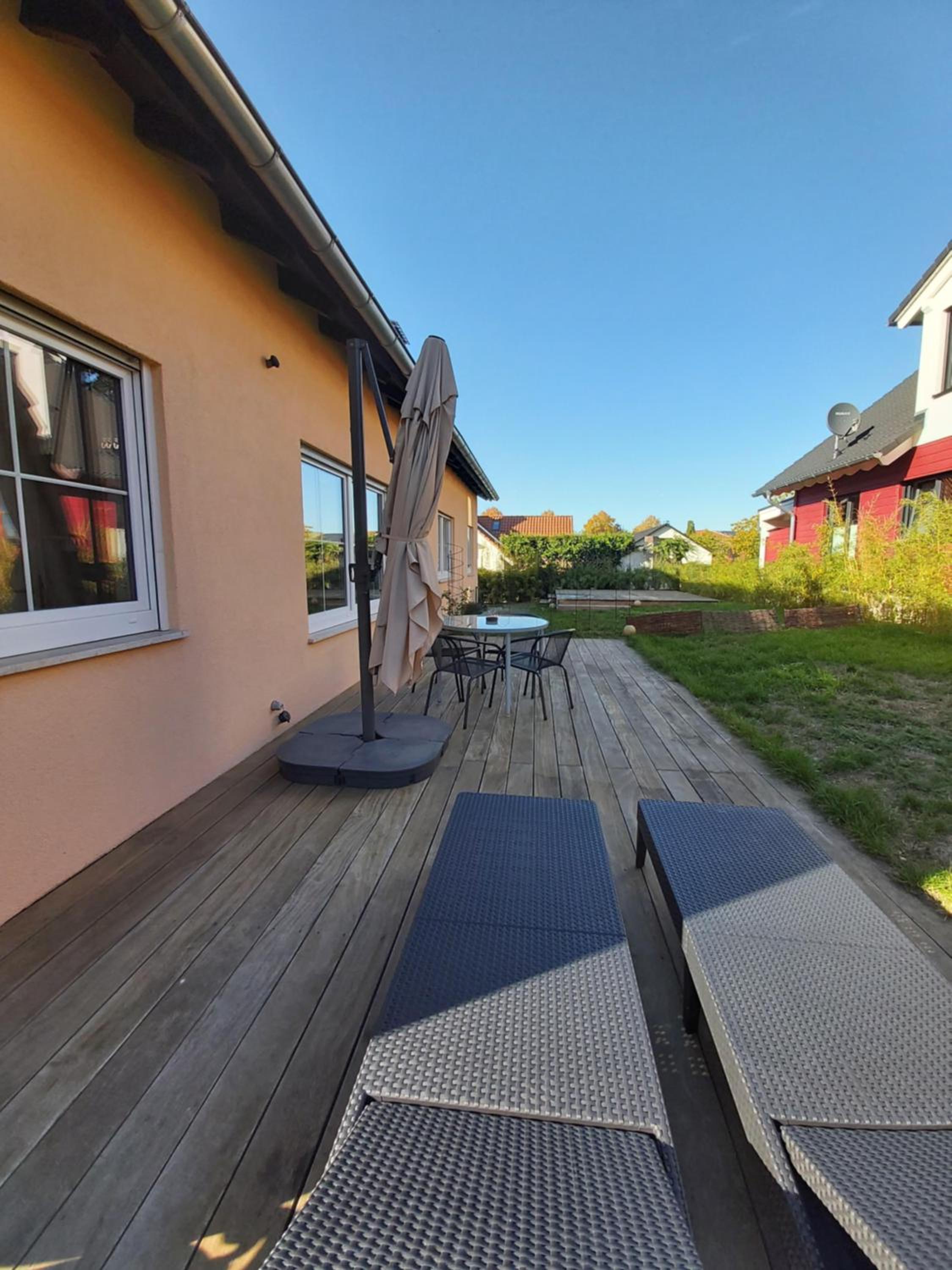 Ferienwohnung mit Terrasse am Rosengarten