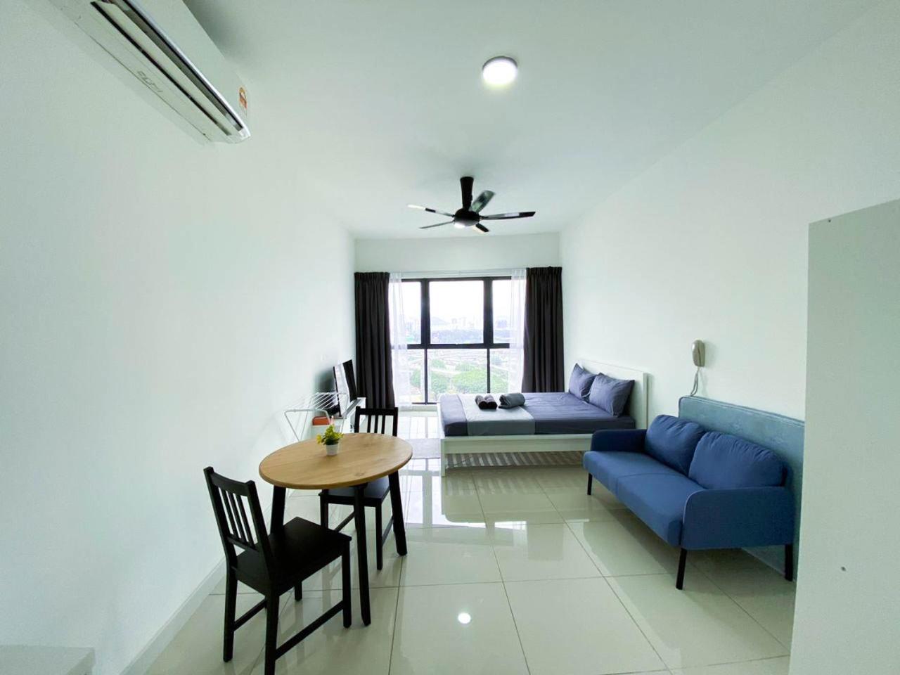 Continew Residences TRX Lux Pool View