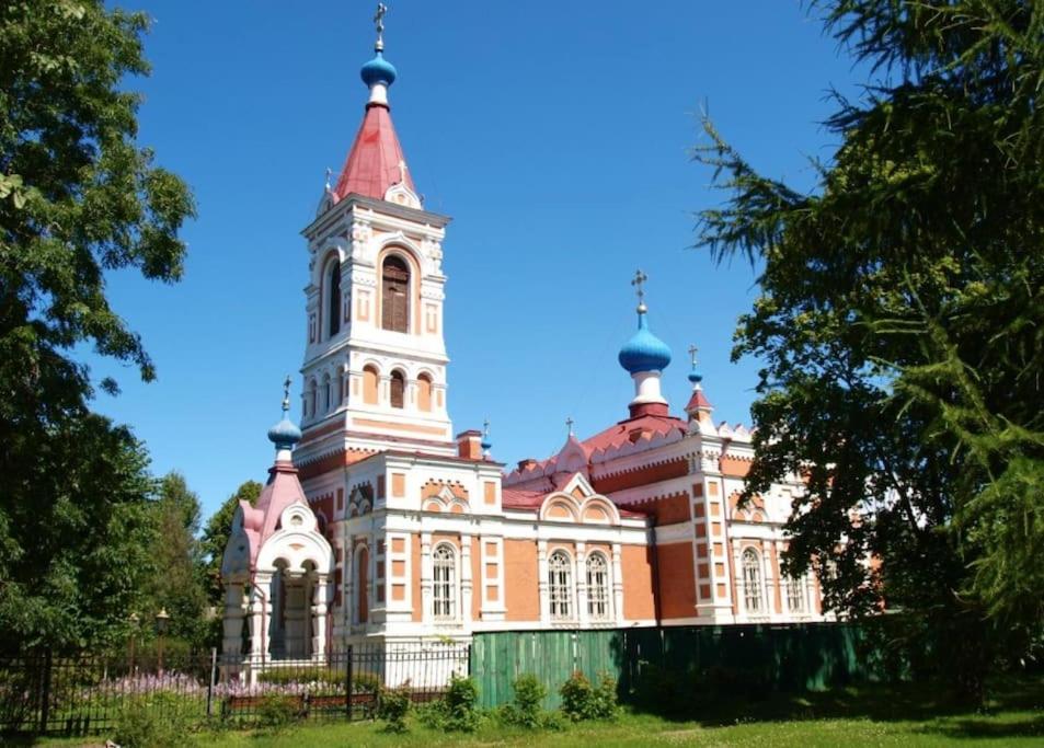 Photo 10