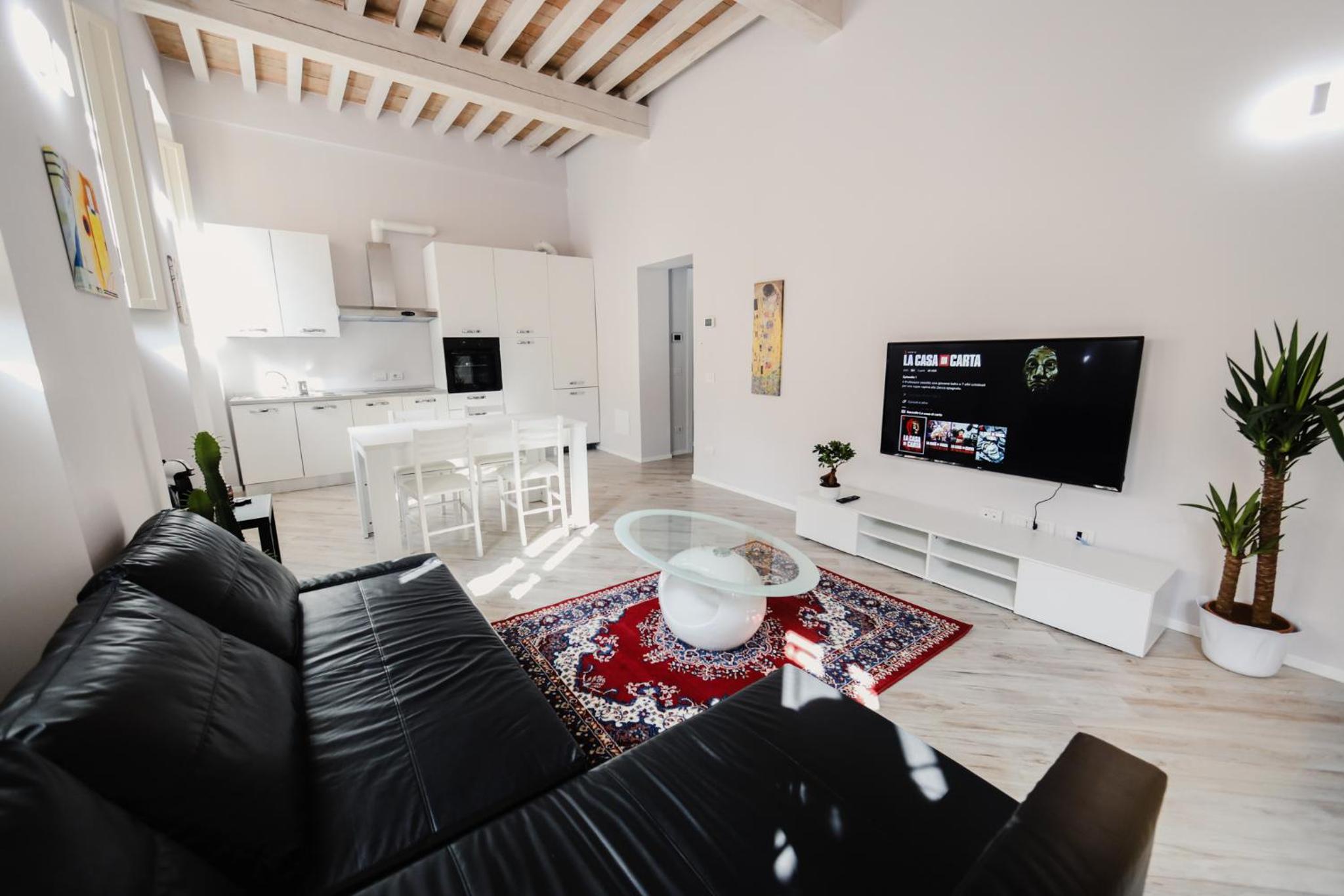 Hotel [CATHEDRAl] elegant apartment - Image 1