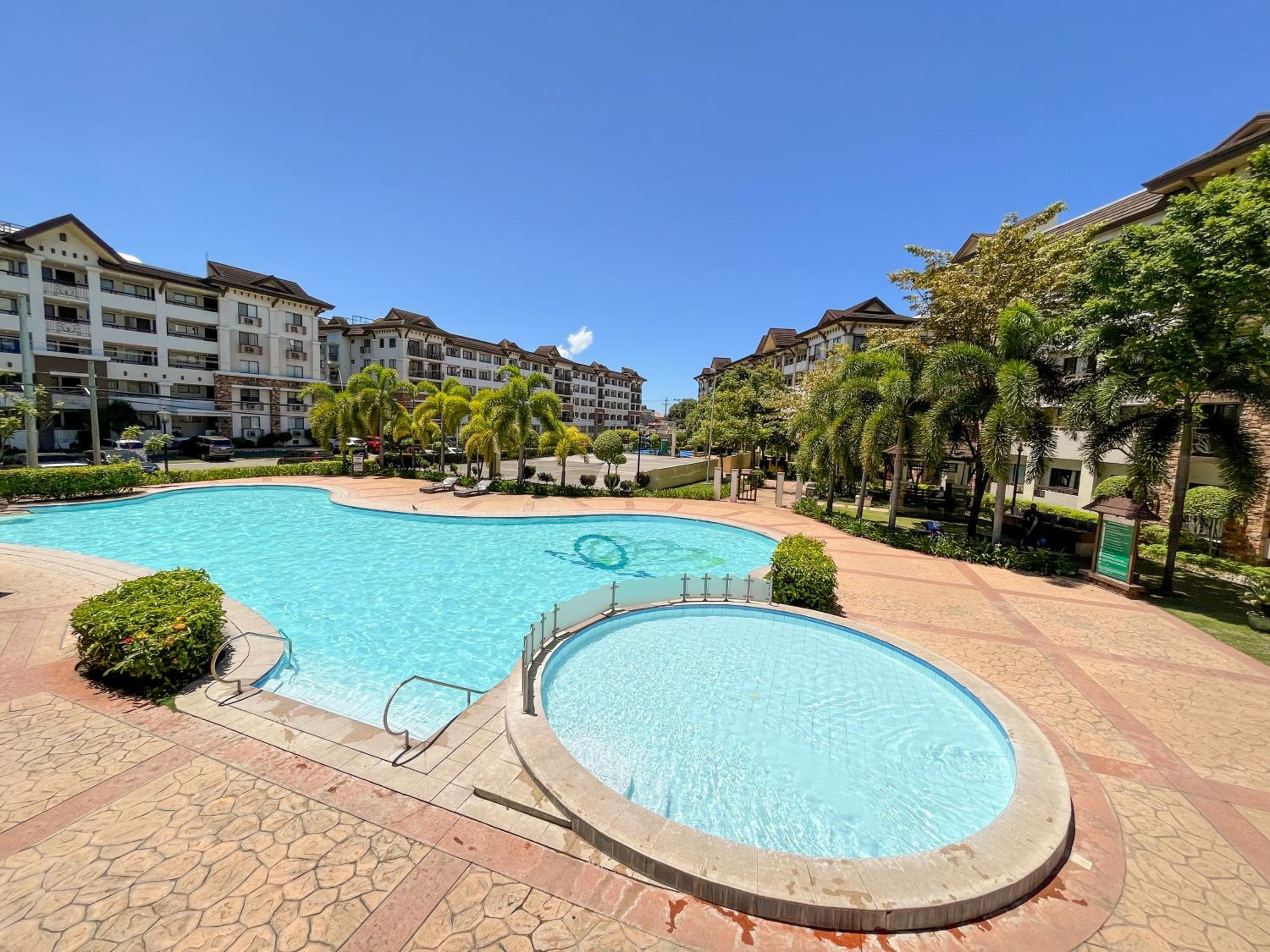 Condo Near SM with Free Parking Pool WIFI and Netflix view 3