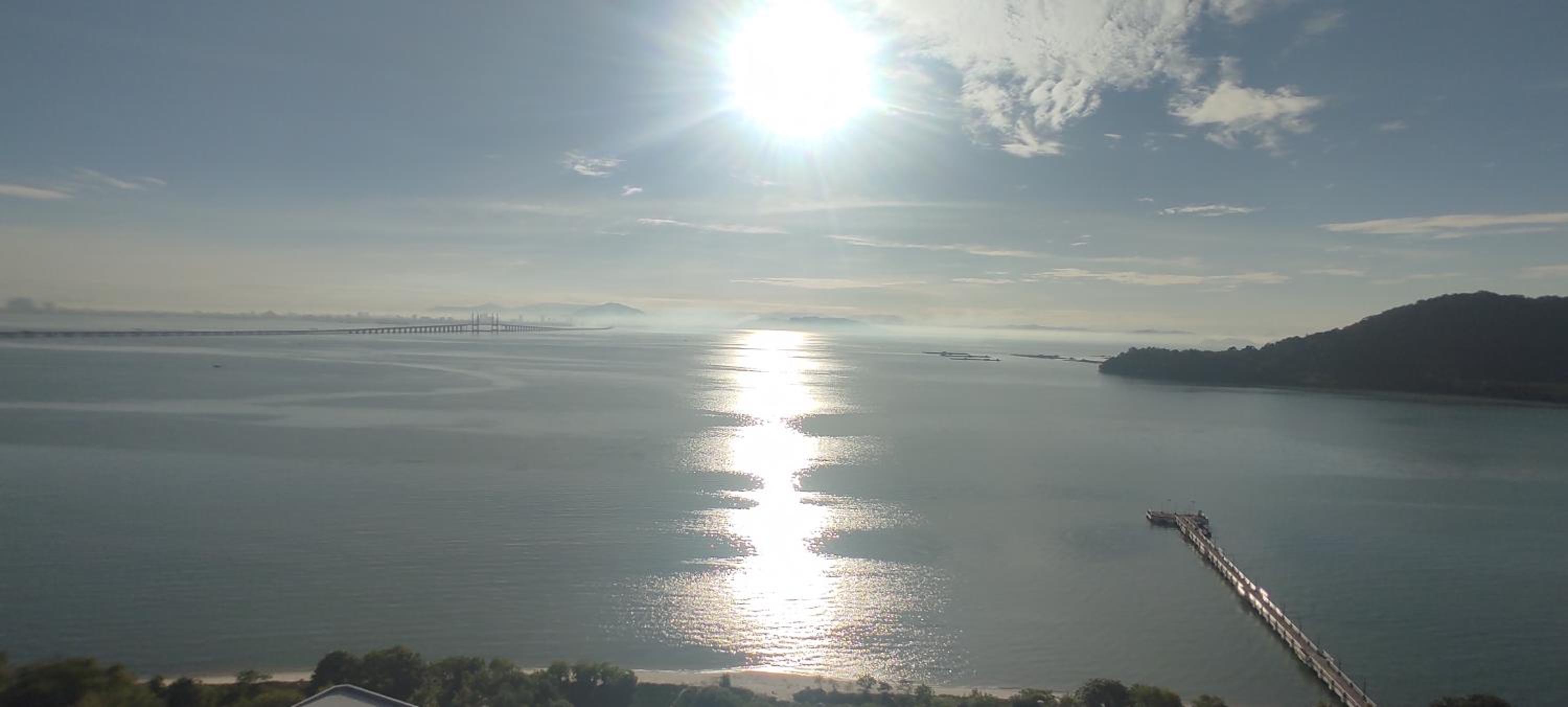 Infinite Seaview with Penang Bridge Suite with Sunrise up to 11 person