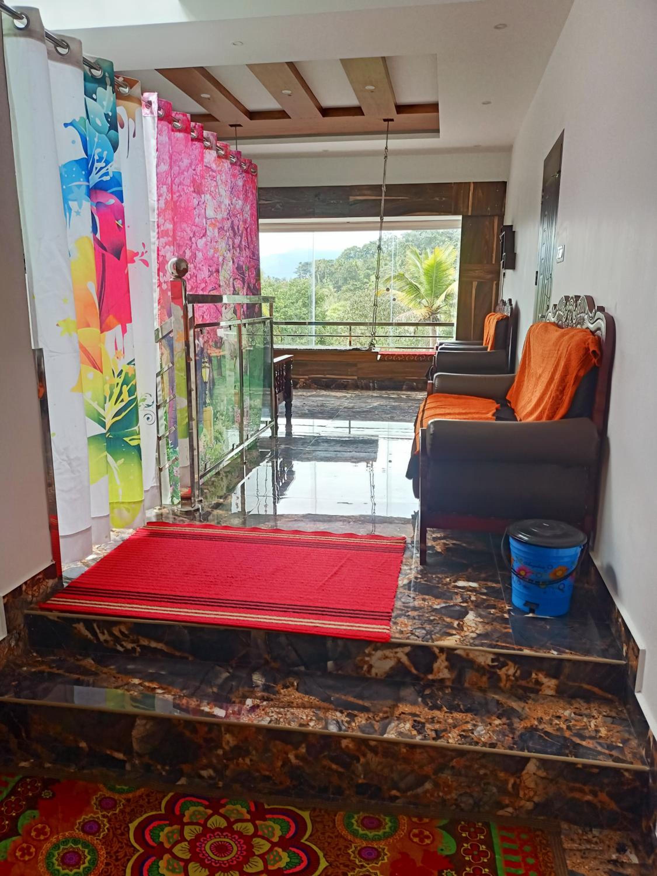 Divine View Holyday Home (Homestay)