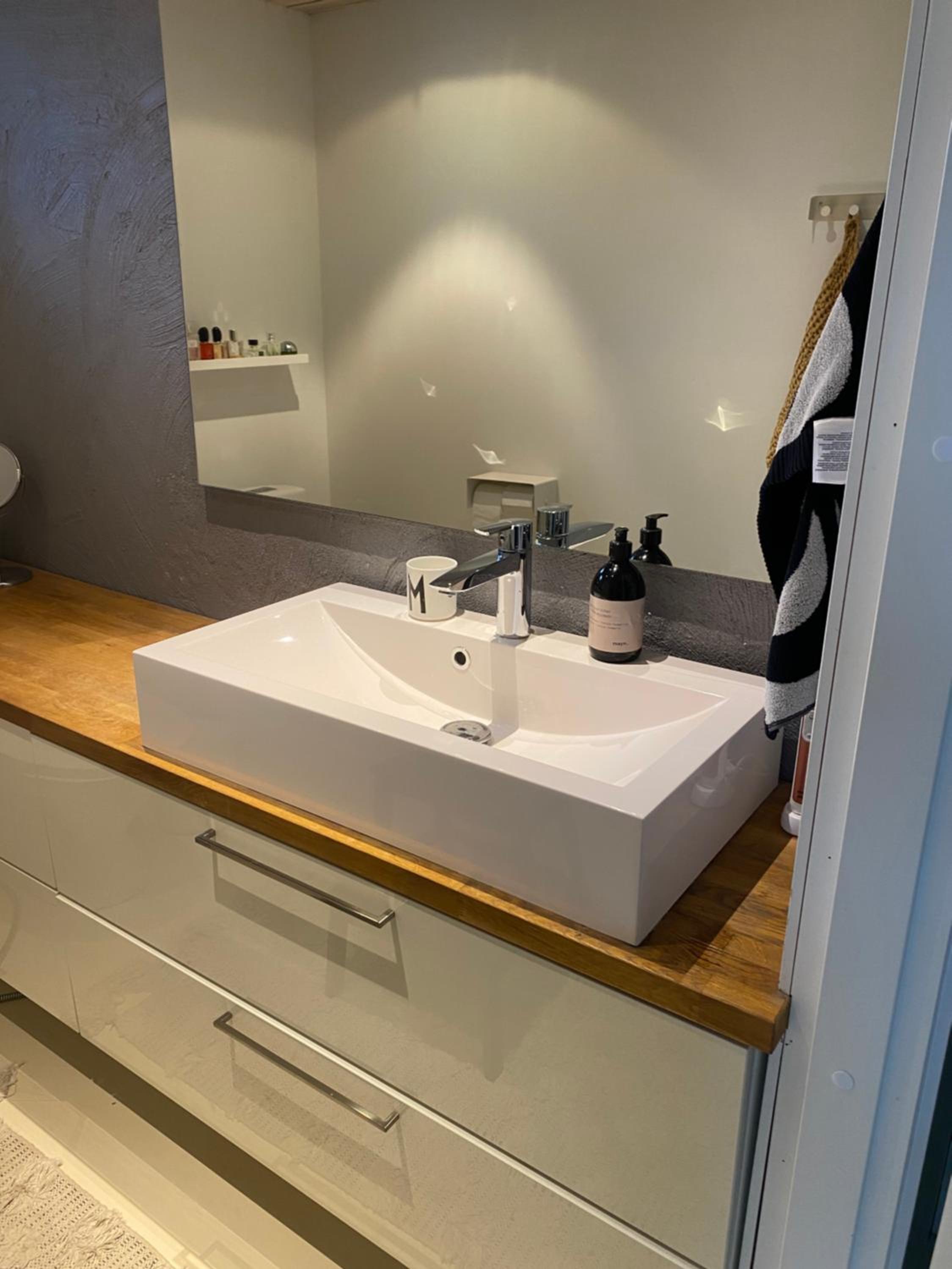 Villa Nightsky -private location, sauna and jacuzzi