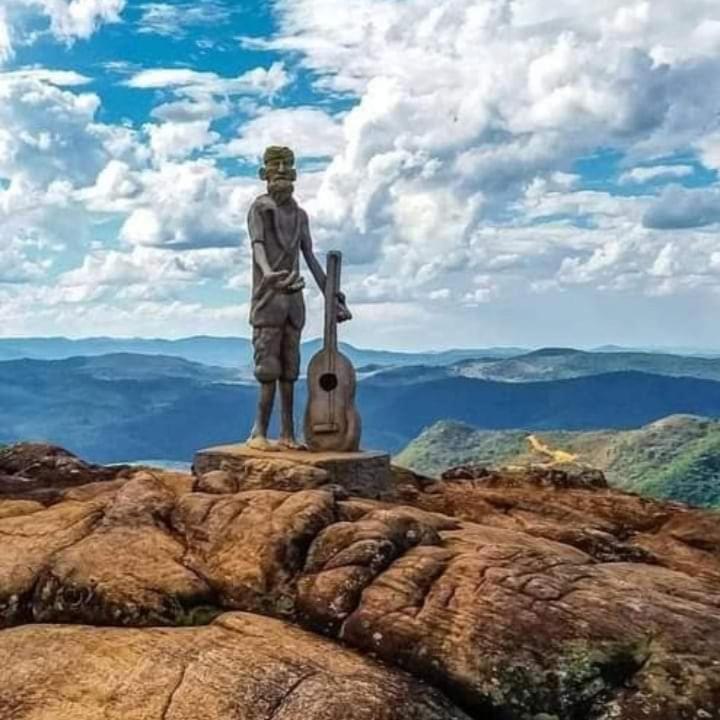 Sítio, Casa grande, bem espaçosa, em Itambe do Mato Dentro, Cabeça de Boi