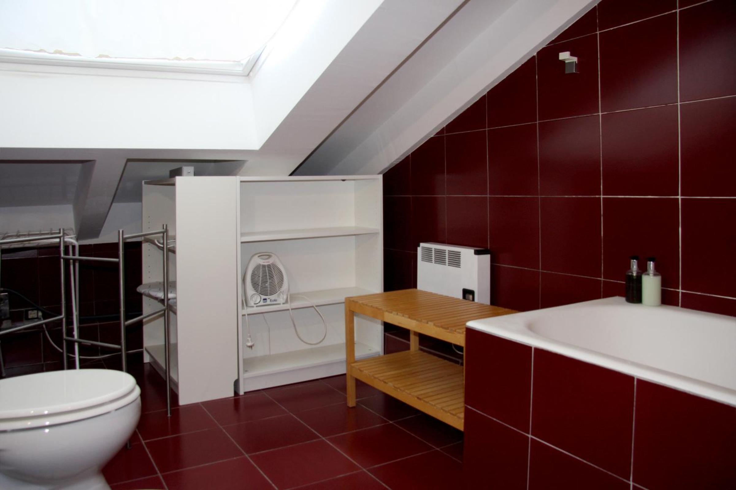 Mercanti Attic Version photo 5