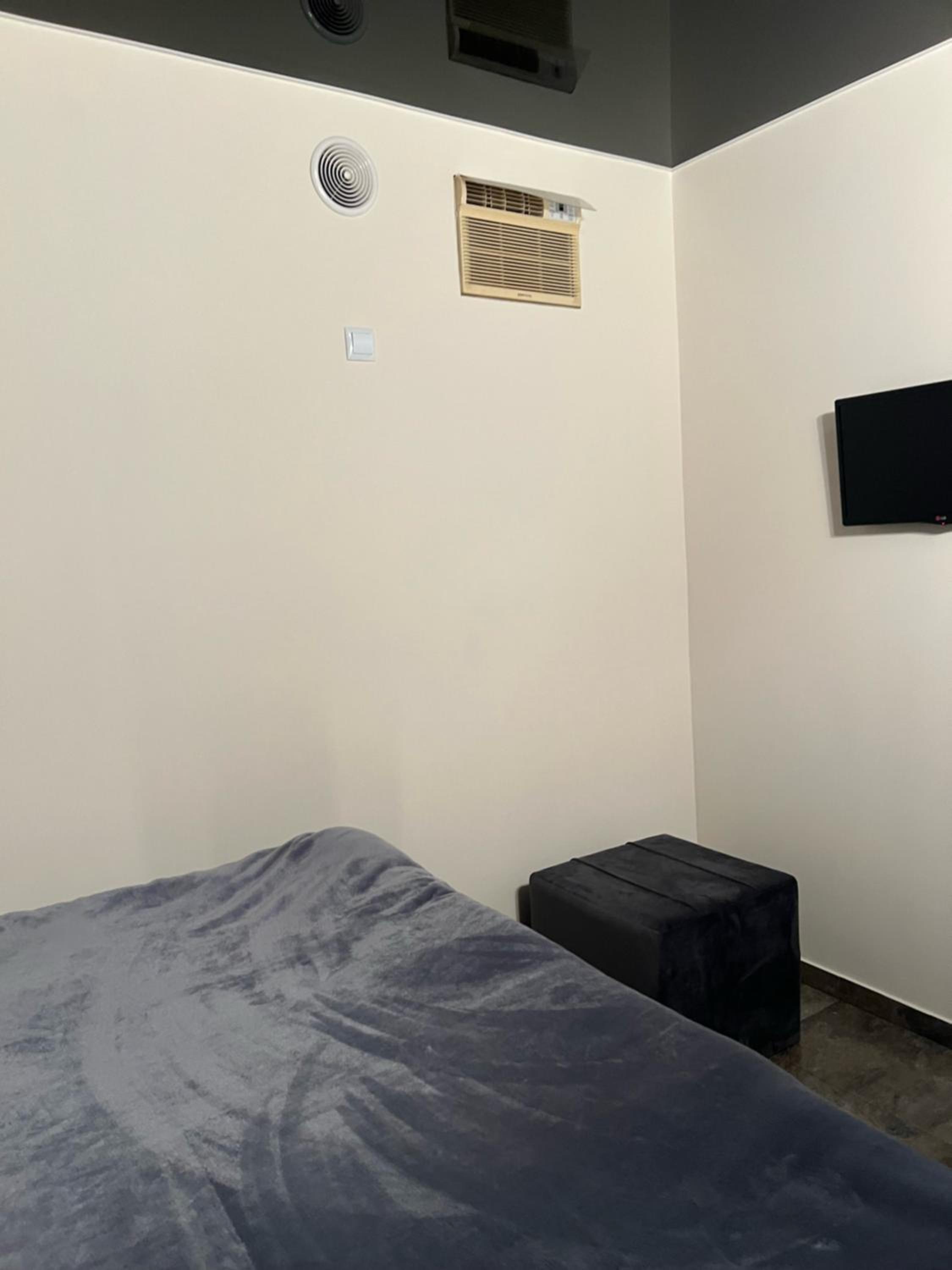 ENIGMA HOSTEL