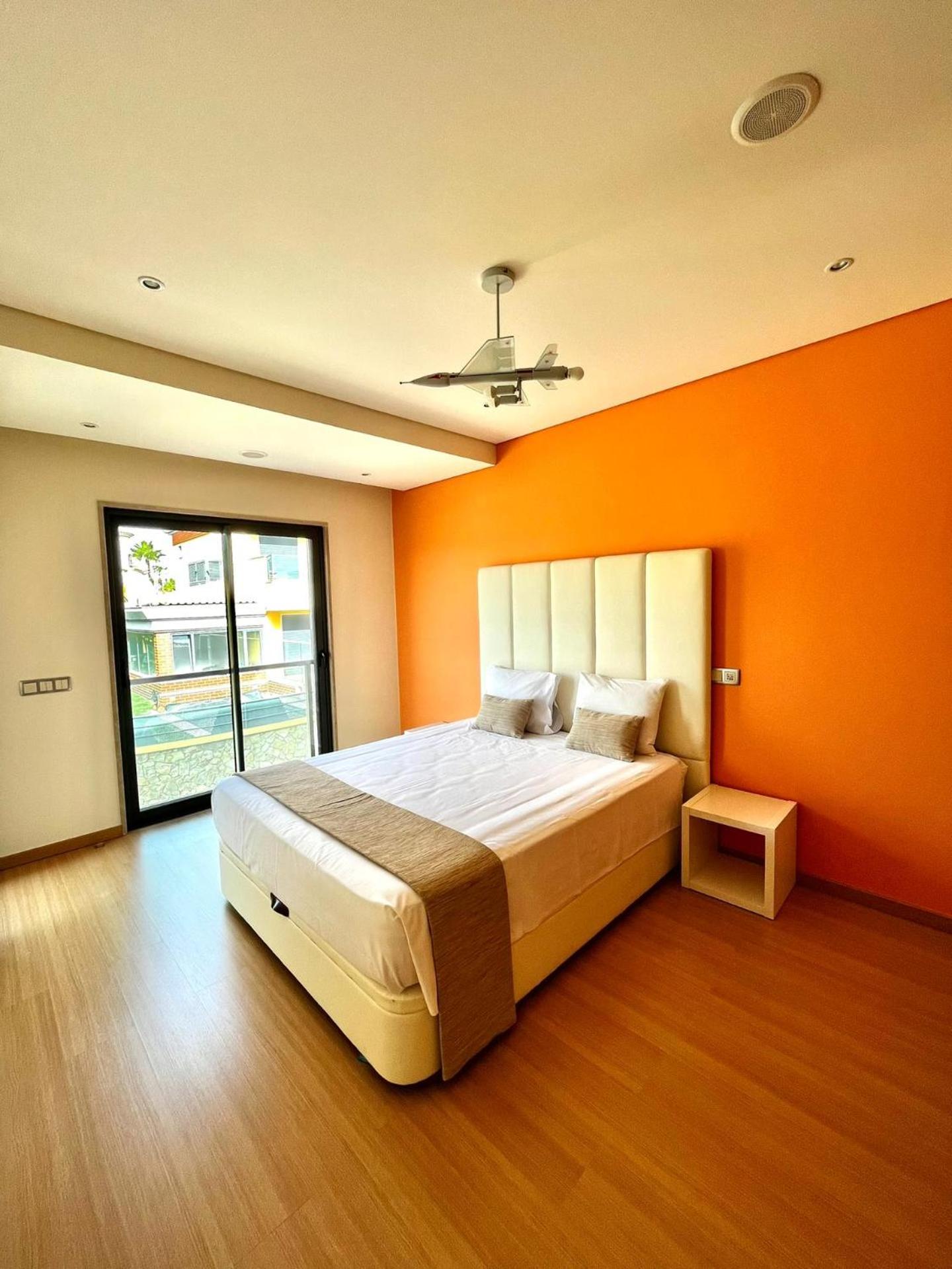 Funtastic Villa With Pool, photo 23