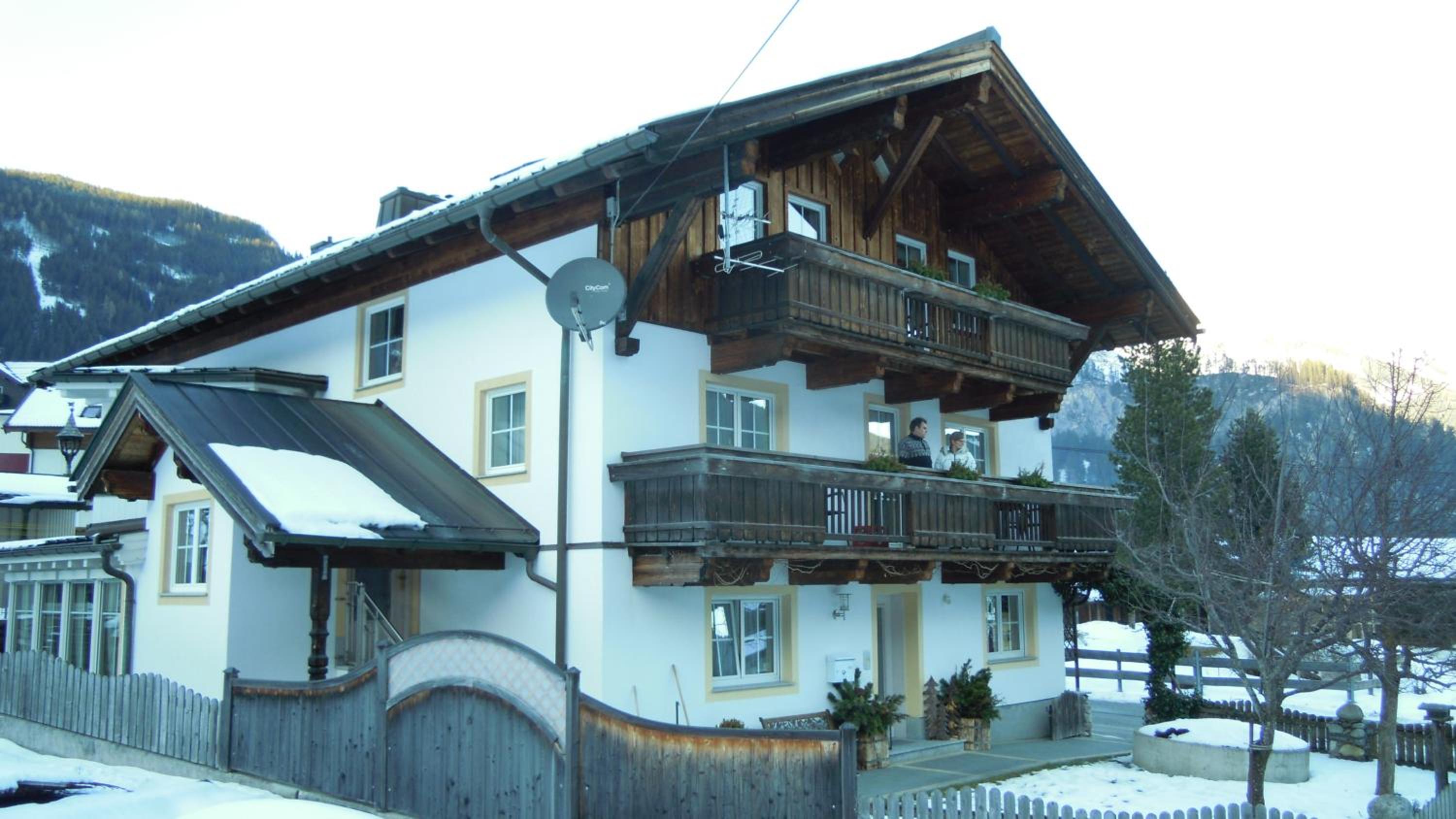 Photo 6