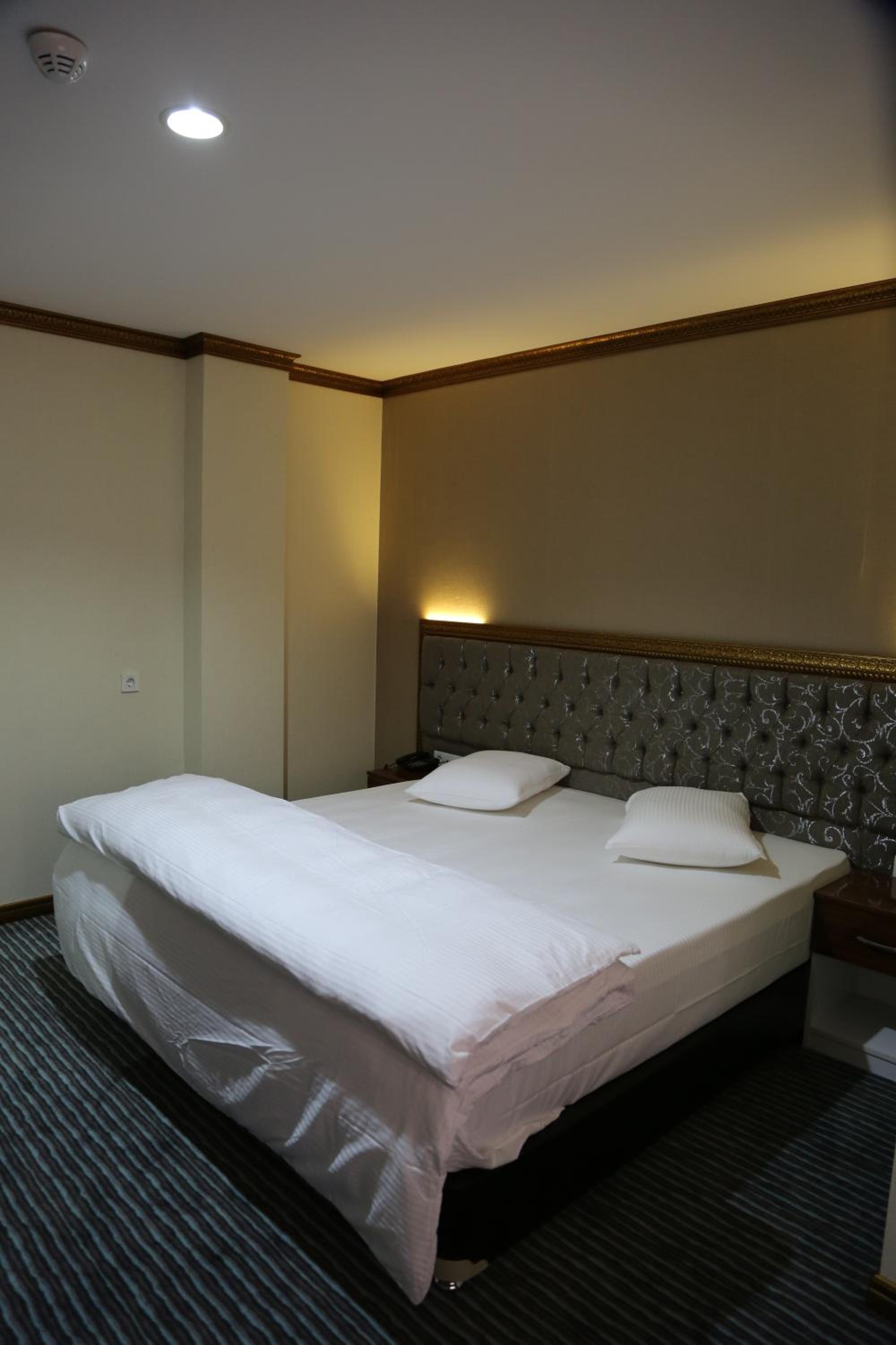 Grand Sera Hotel - Image 16