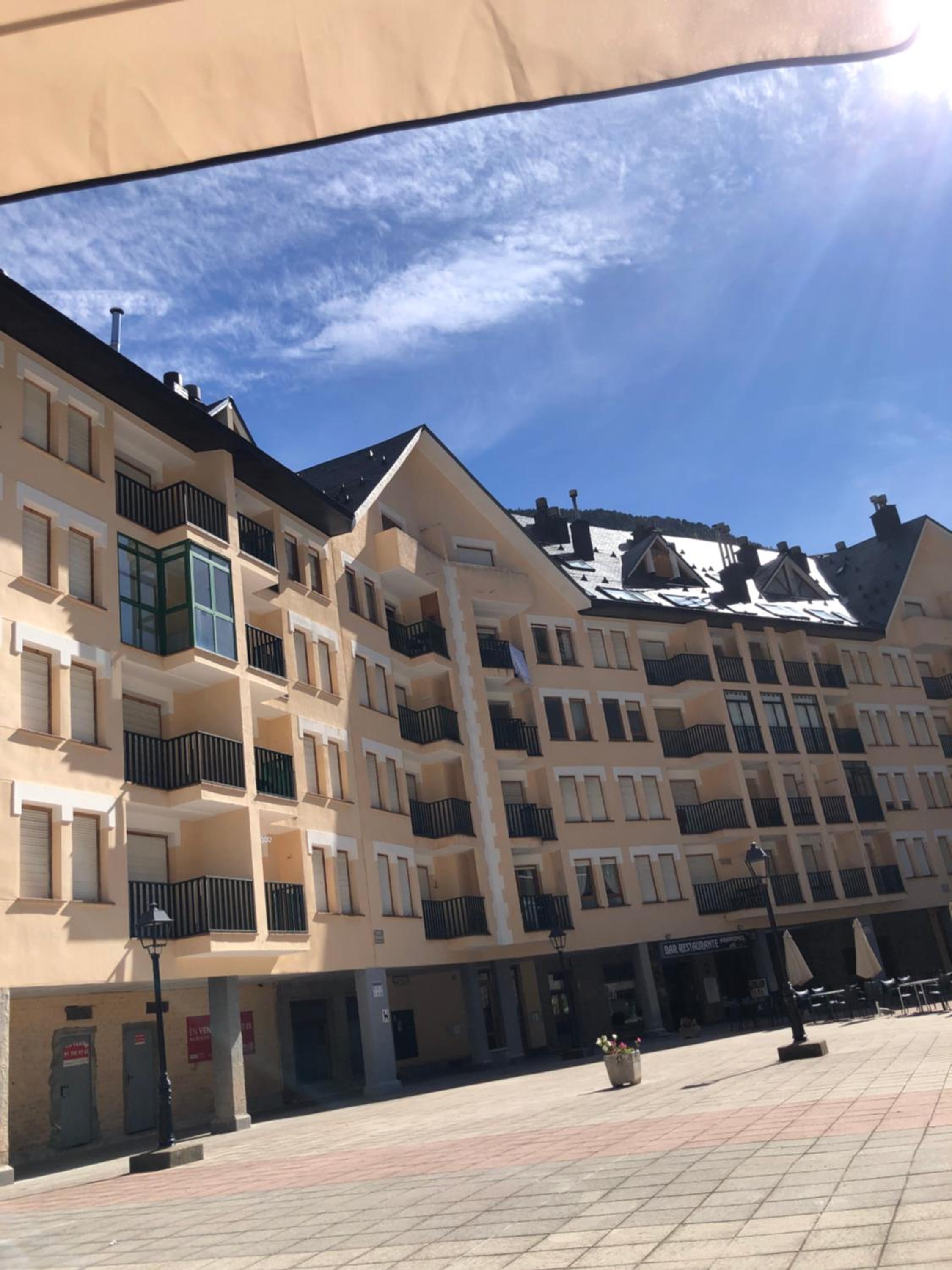 Ático Europa, Canfranc estación