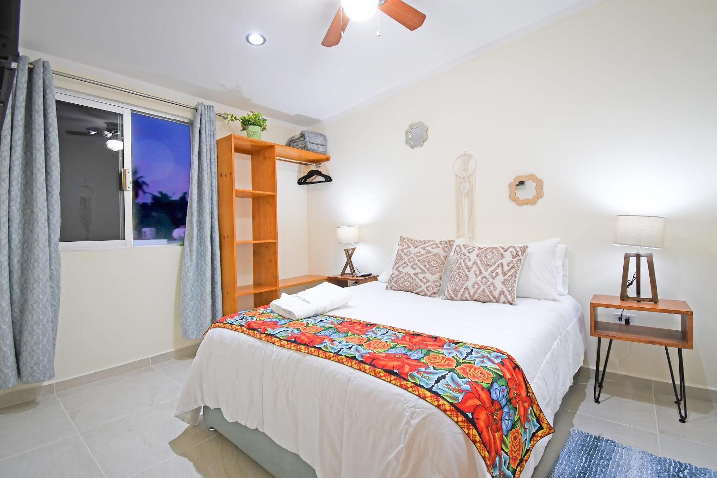 DT La Paz Condos with Pool & Palapa Lounge, 2 mi to Malecón