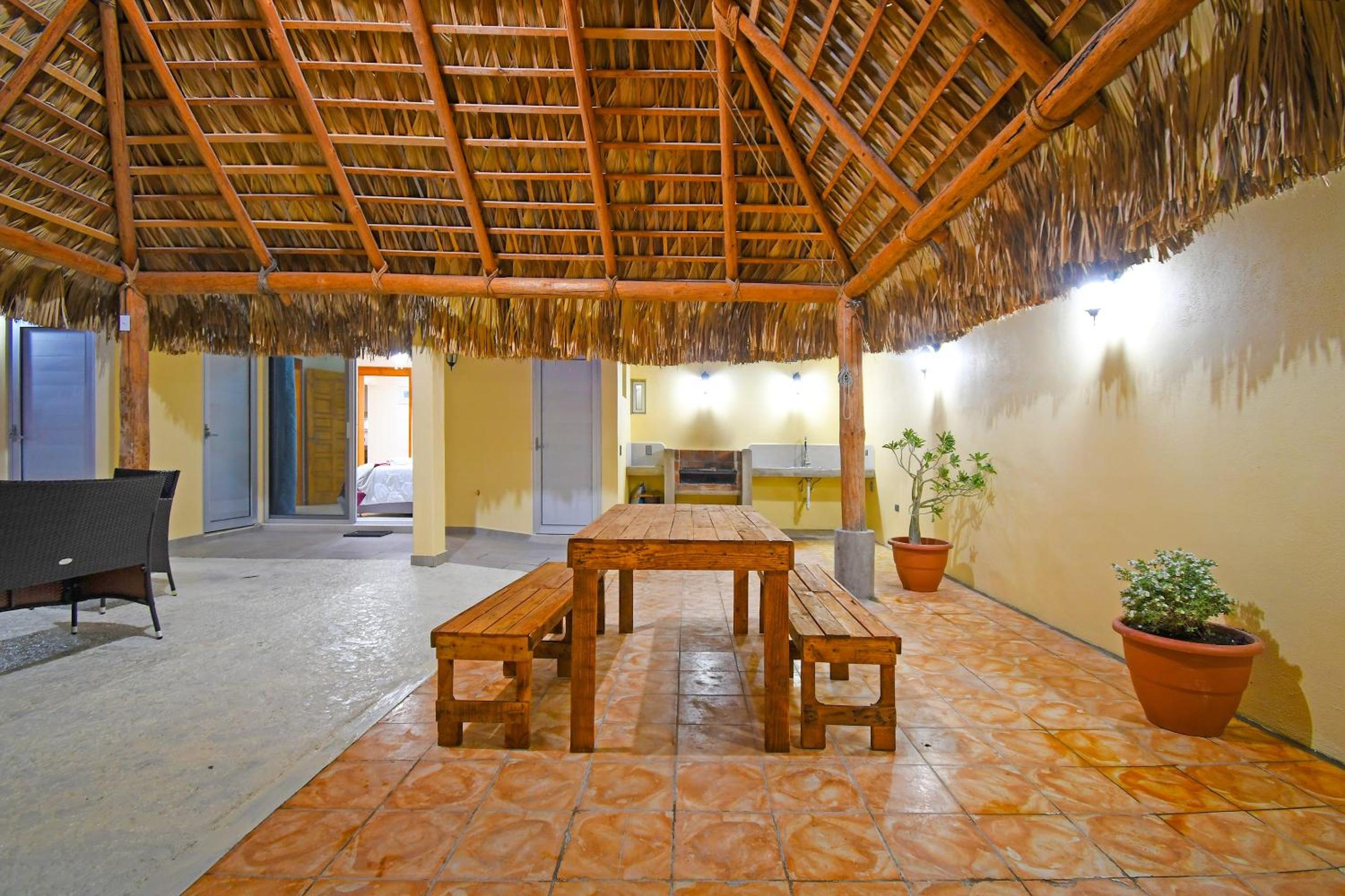 DT La Paz Condos with Pool & Palapa Lounge, 2 mi to Malecón