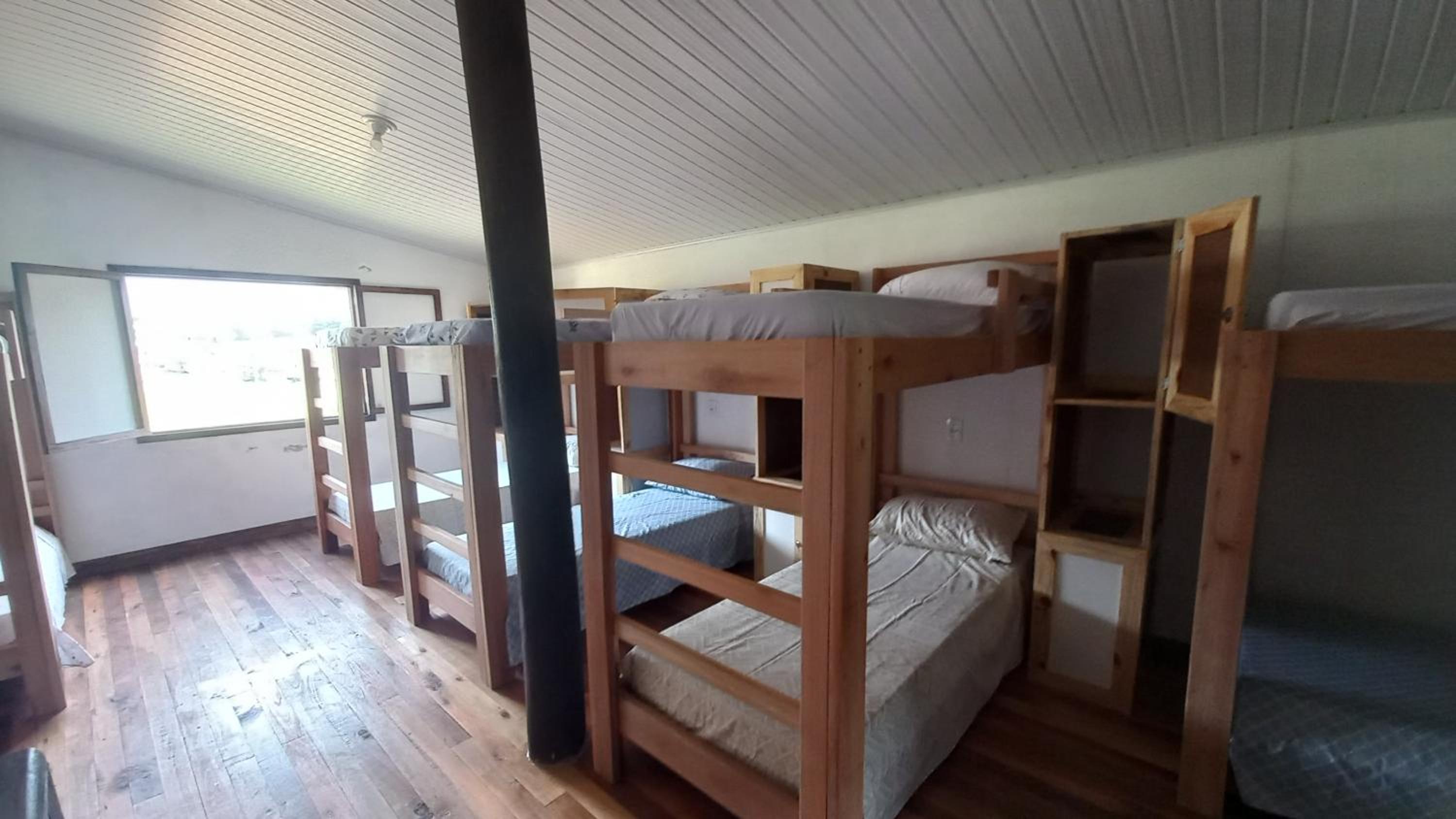 Hostel e Camping Vale Mirante da Rocha