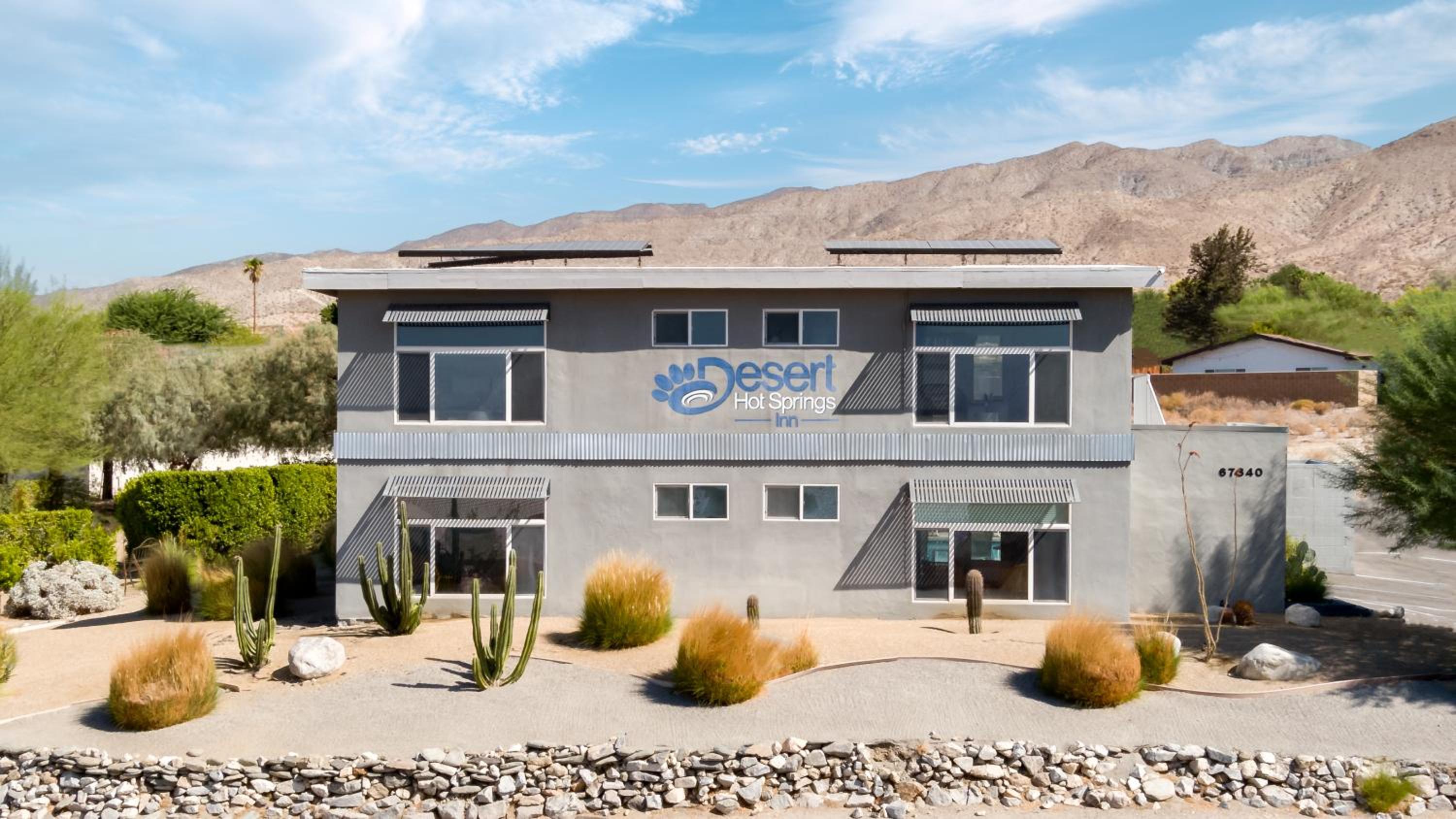 Hotel Desert Hot Springs Inn