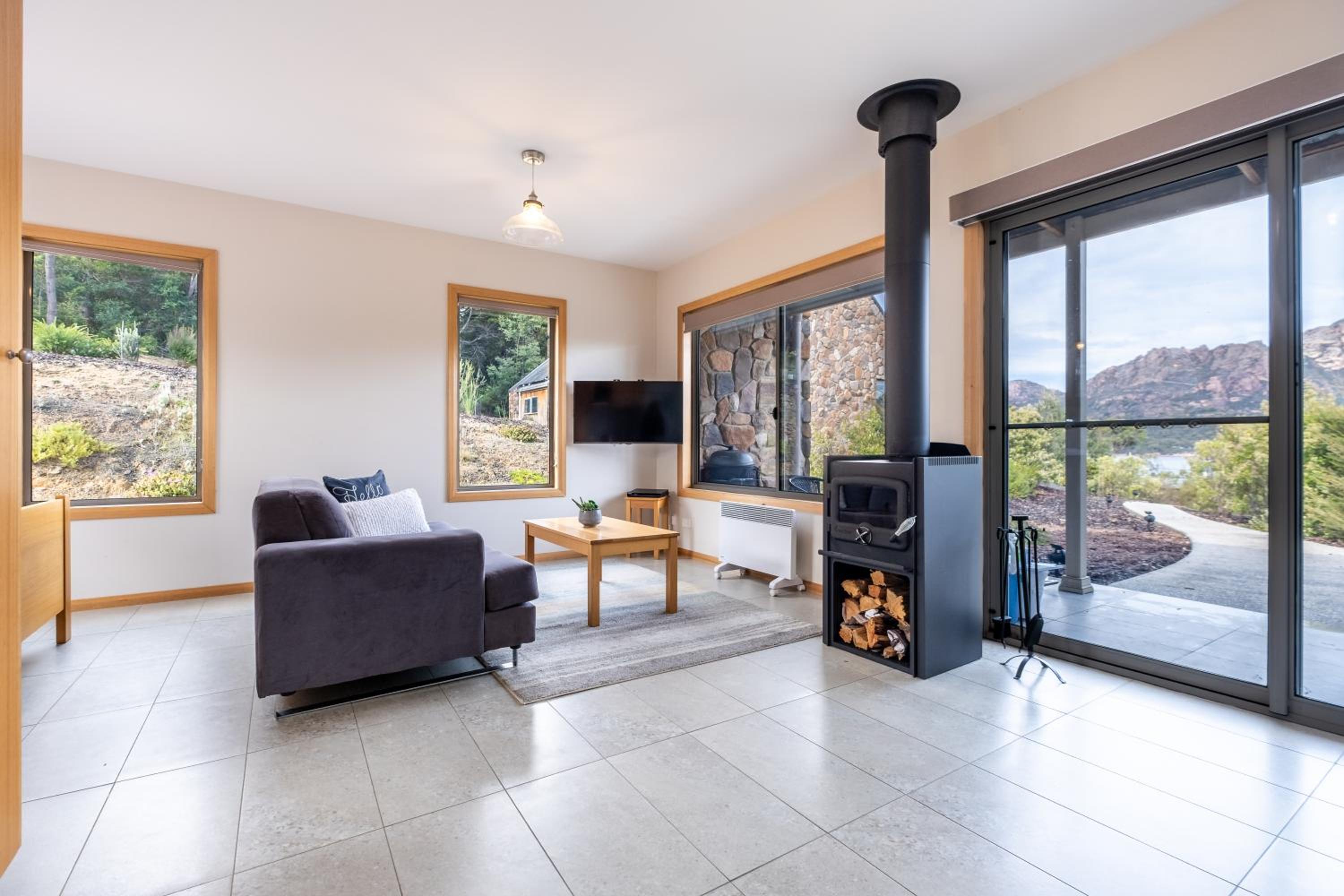Freycinet Stone Studio 4 - Granite