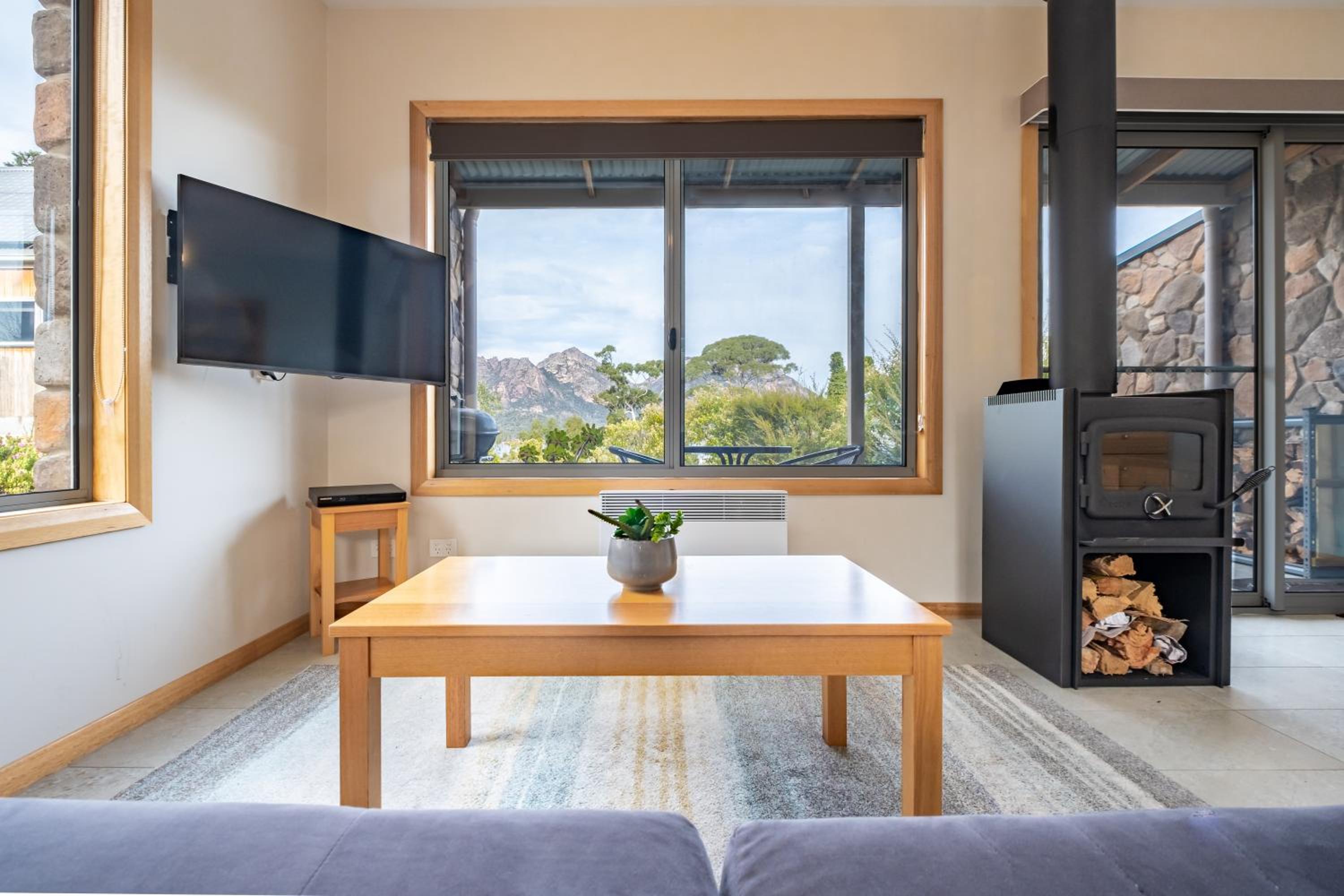 Freycinet Stone Studio 4 - Granite